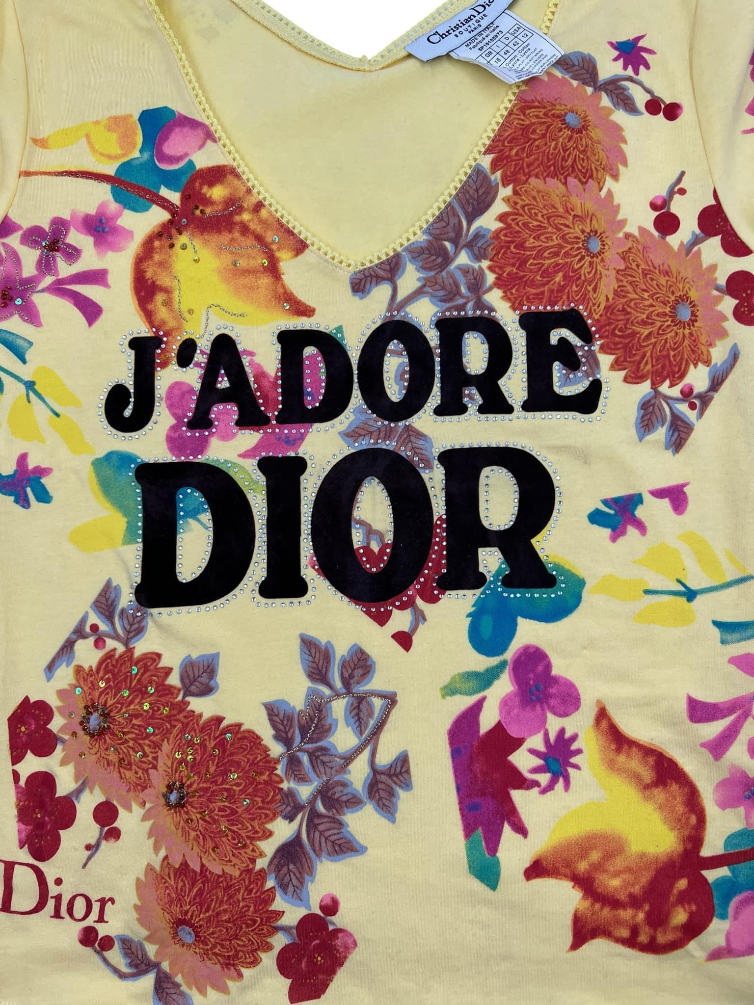 Vintage CHRISTIAN DIOR - J’adore Dior Comic Relief shirt In Good Condition For Sale In Iba, PH