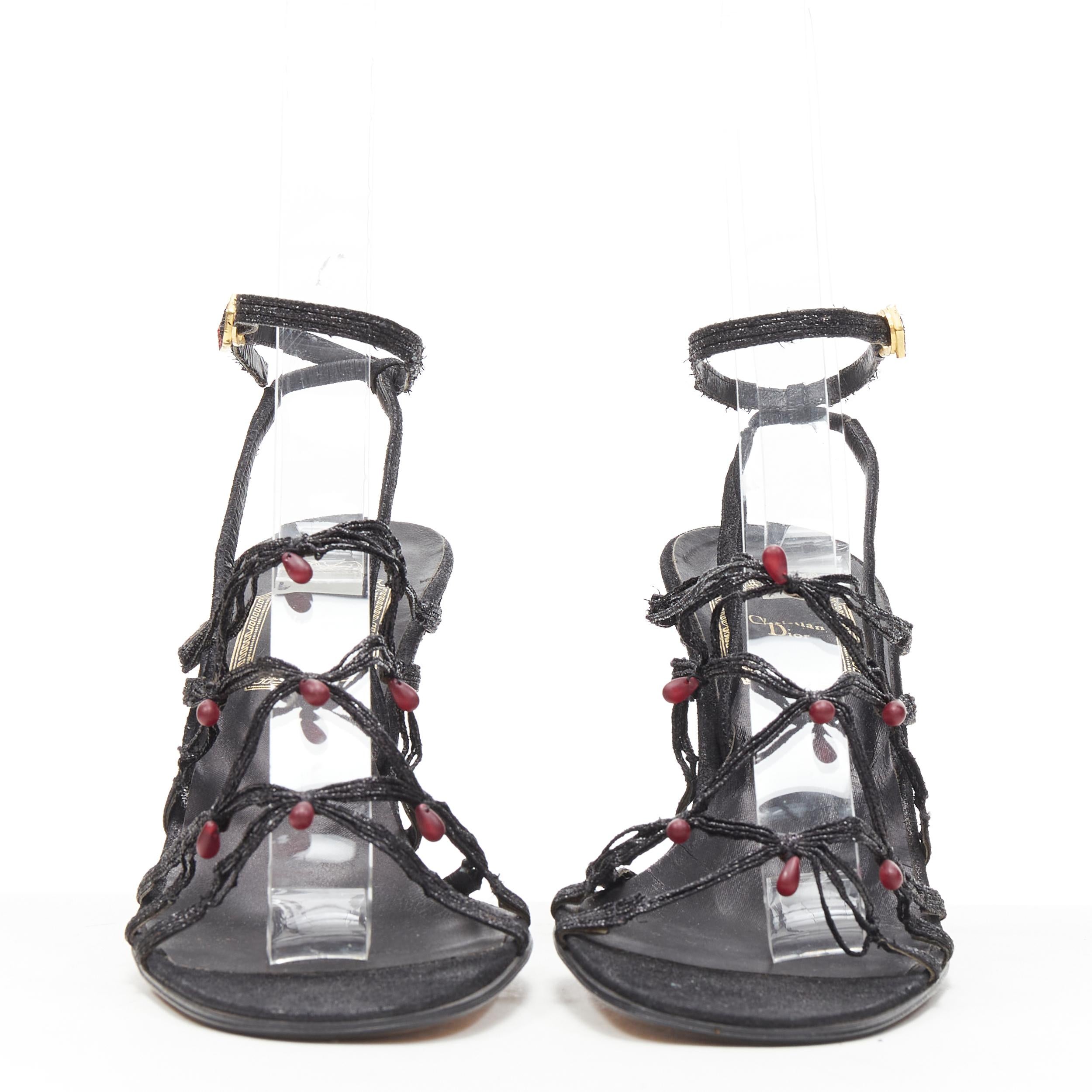 CHRISTIAN DIOR John Galliano Schwarze Vintage-Perlensandalen mit Riemchen EU36,5 (Grau)