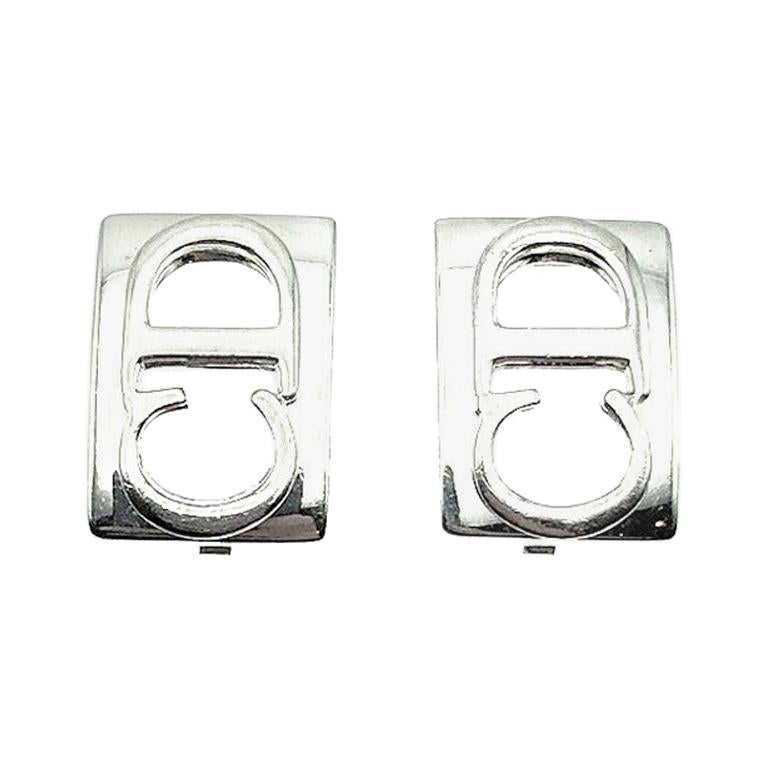 Pendientes Vintage Christian Dior Logo CD Grande Años 80 en venta