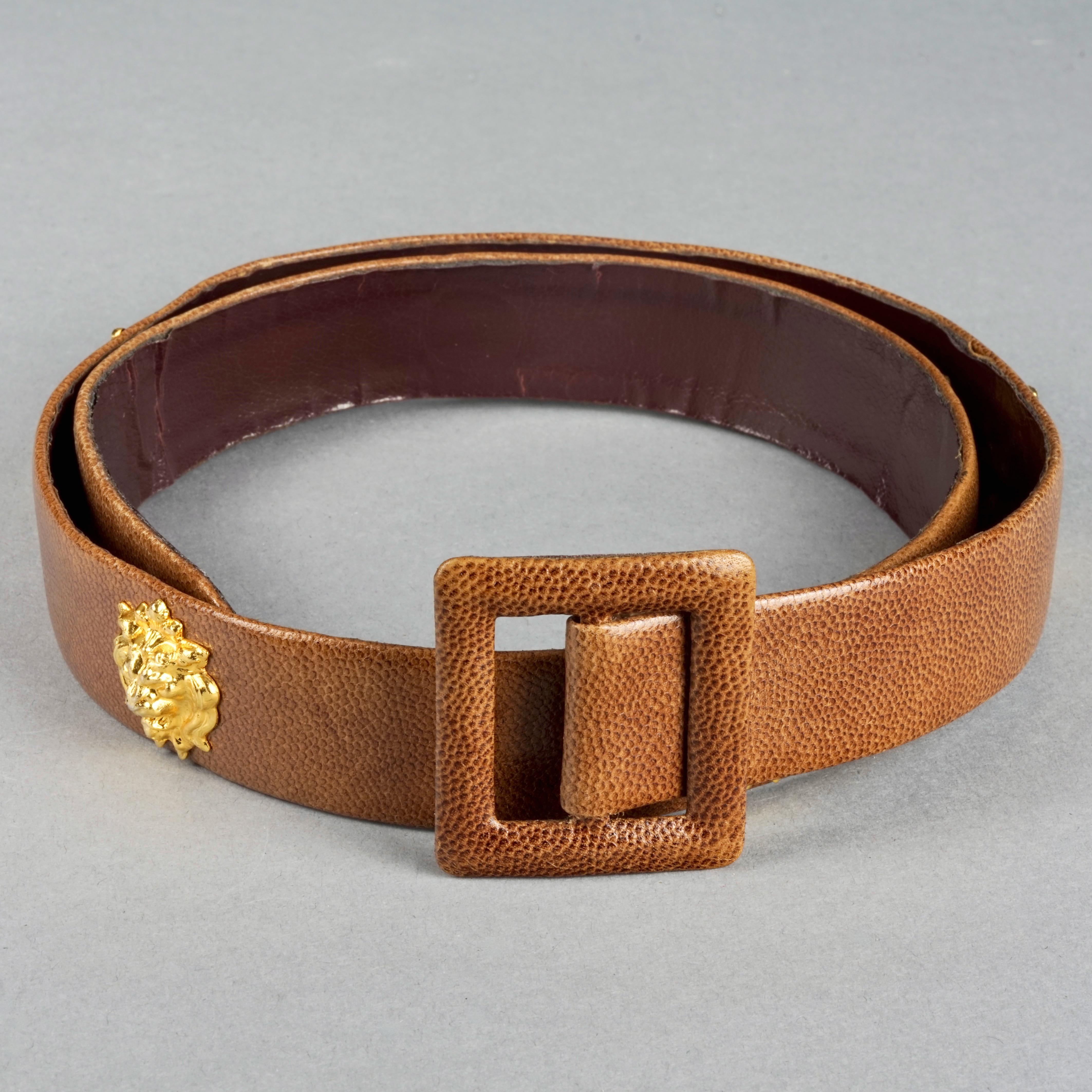 Vintage CHRISTIAN DIOR Lion Head Charms Brown Leather Belt In Good Condition For Sale In Kingersheim, Alsace