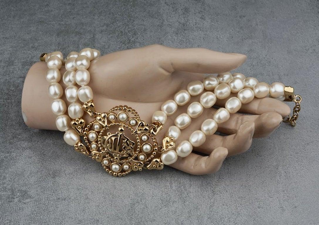 Vintage CHRISTIAN DIOR Logo Insignia Medallion Tiered Pearl Choker Necklace 1