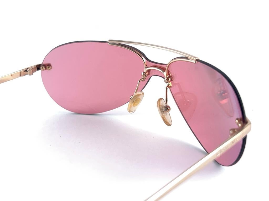 Vintage Christian Dior Mini Aviator Pink Bubble Wrap Sunglasses Fall 2000 Y2K For Sale 3