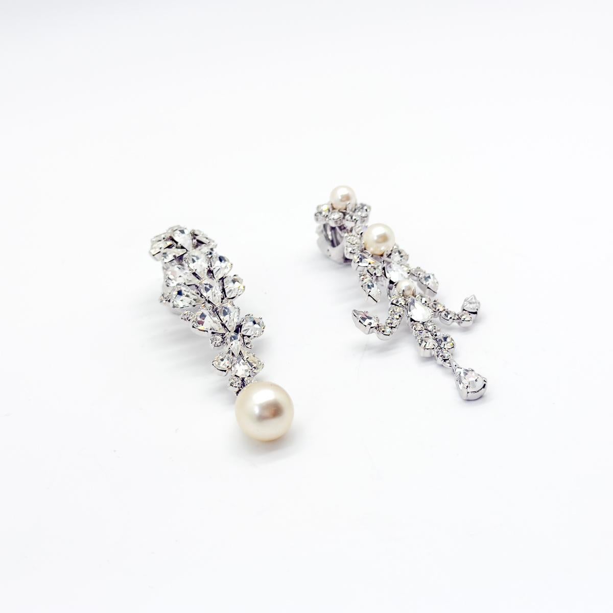 Vintage Christian Dior Mis-matched Pearl & Crystal Earrings 1970s In Good Condition For Sale In Wilmslow, GB