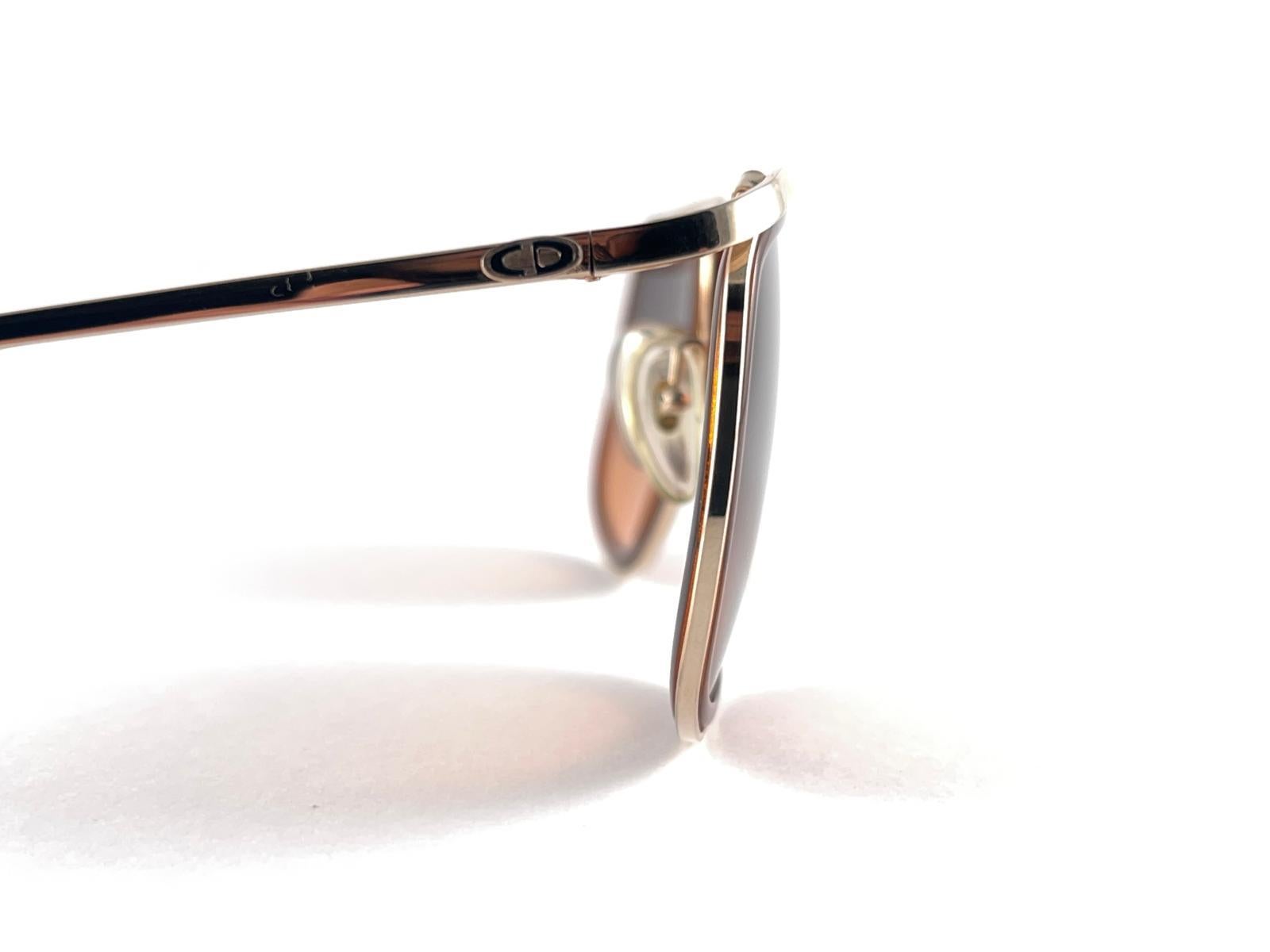Vintage Christian Dior Monsieur 2199 Optyl Gold & Tangerine 70er Jahre Österreich, Vintage im Zustand „Hervorragend“ im Angebot in Baleares, Baleares