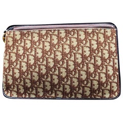 Christian Dior Monogrammierte Clutch mit Monogramm