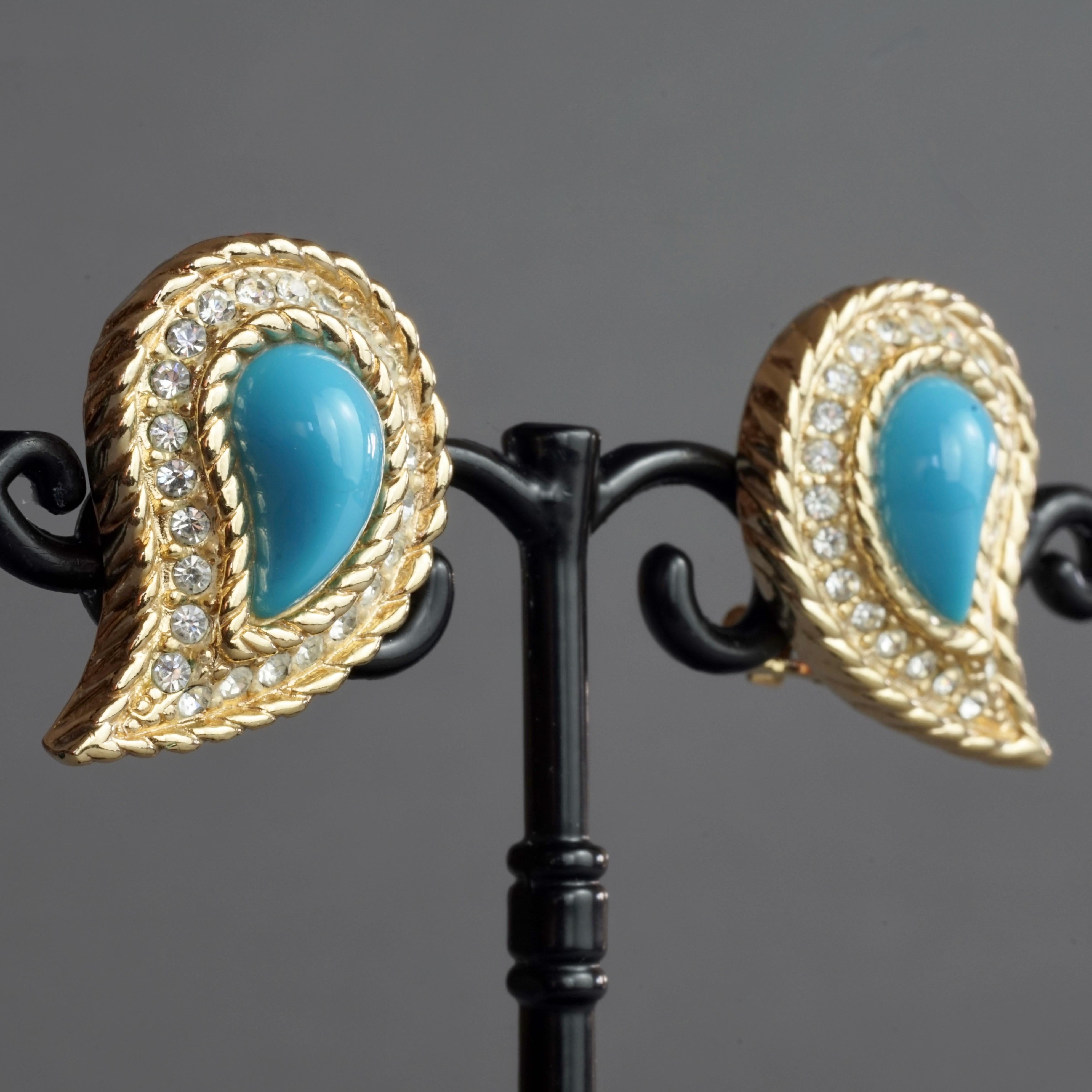 Vintage CHRISTIAN DIOR Paisley Turquoise Cabochon Rhinestone Earrings In Excellent Condition For Sale In Kingersheim, Alsace