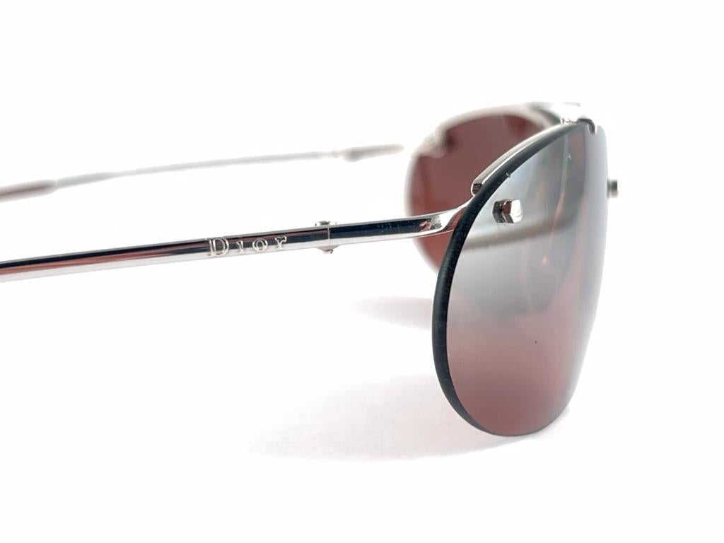 Vintage Christian Dior Peace Silver Frame Mirrored Lenses Sunglasses 2000 Y2K In New Condition For Sale In Baleares, Baleares