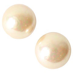 Vintage Christian Dior Pearl Clip on earrings pearlescent clip on earrings Dior