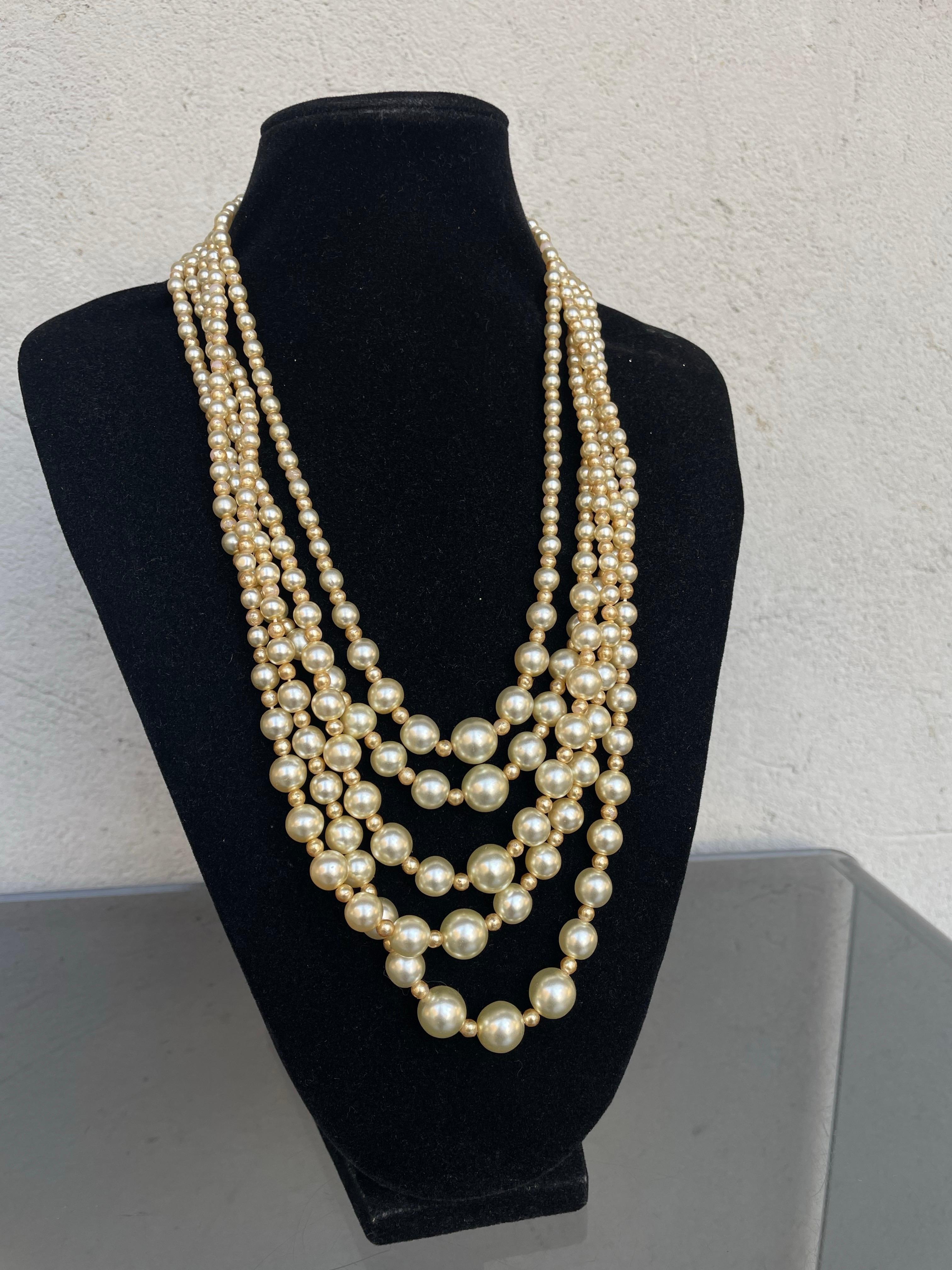 Collier vintage Christian Dior en perles. en vente 7