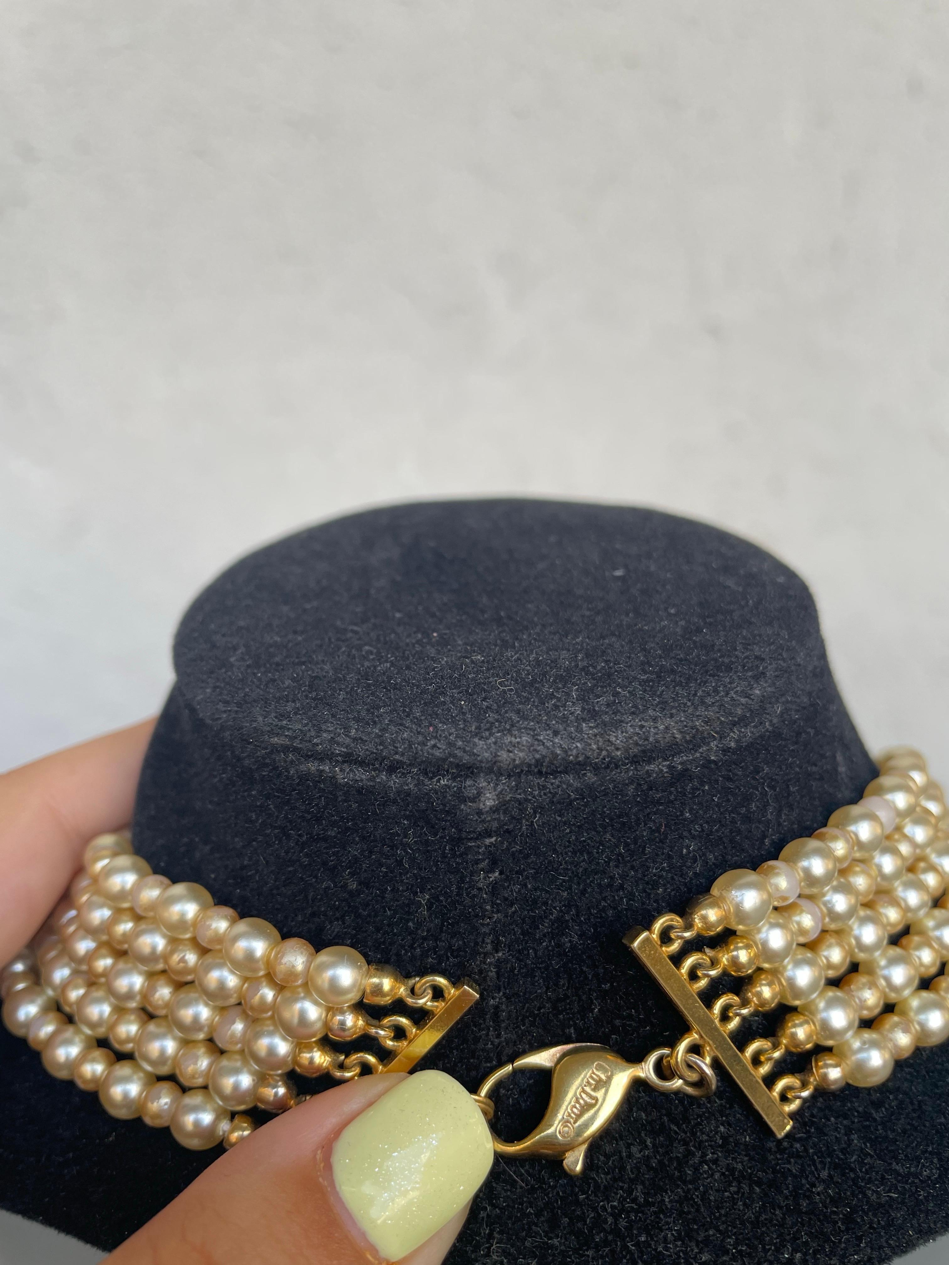 Collier vintage Christian Dior en perles. en vente 1