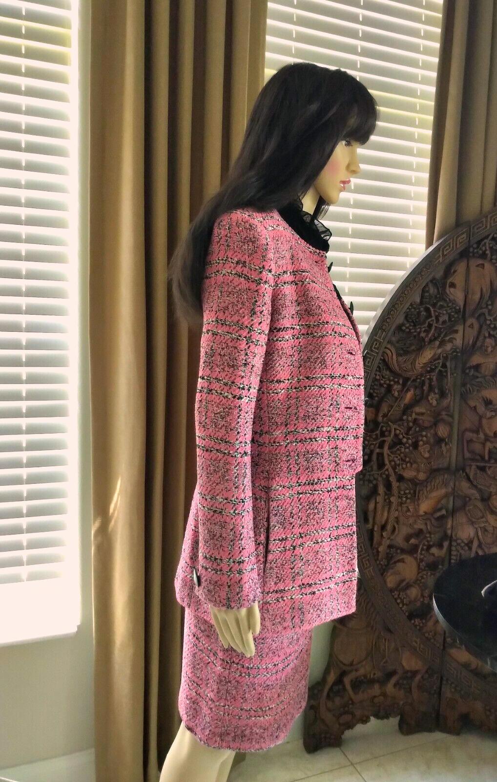 Vintage Christian Dior Pink & Black Tweed Jacket Pencil Skirt Suit FR 36/ US 4  In Excellent Condition For Sale In Ormond Beach, FL