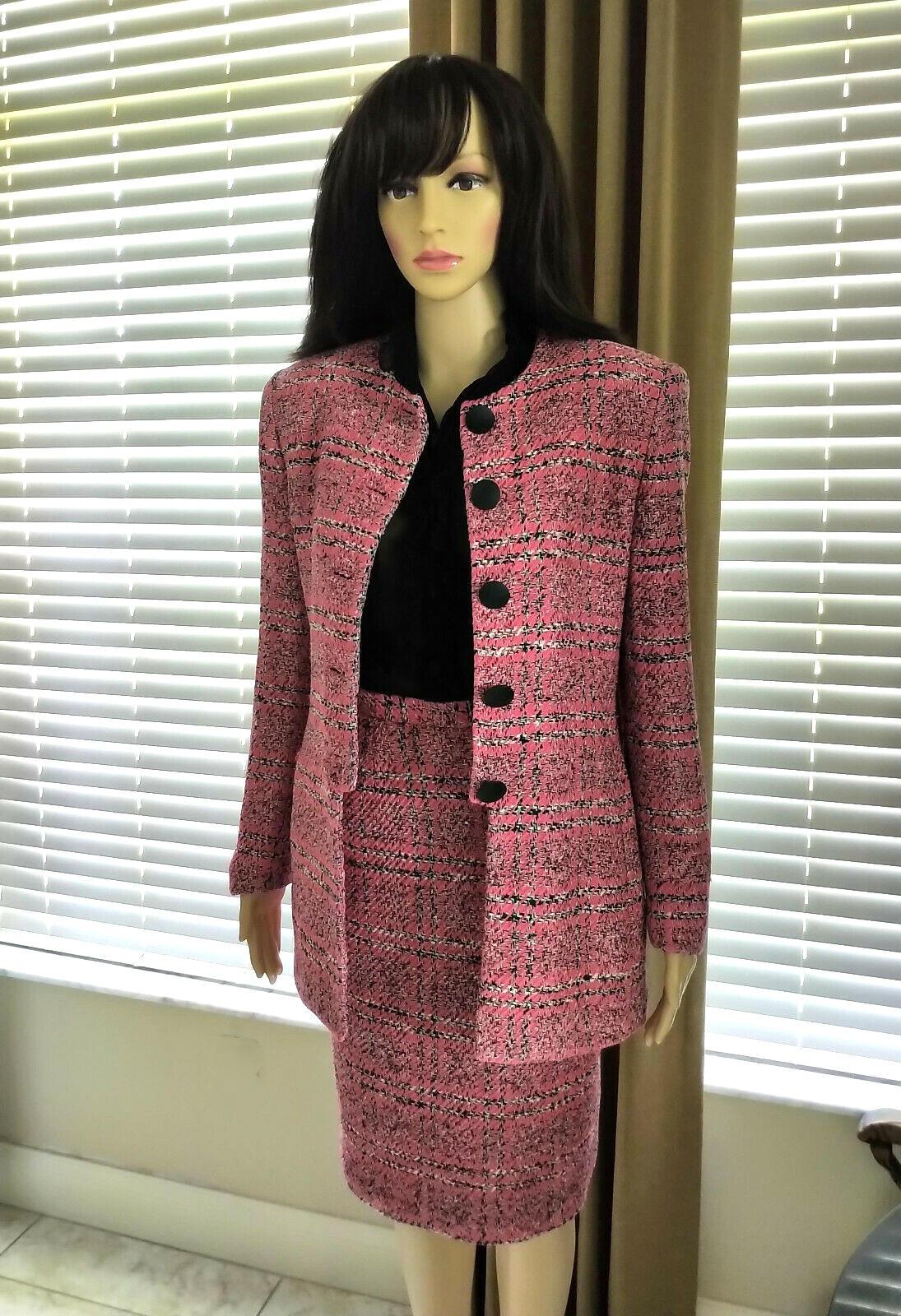 Vintage Christian Dior Pink & Black Tweed Jacket Pencil Skirt Suit FR 36/ US 4  For Sale 2