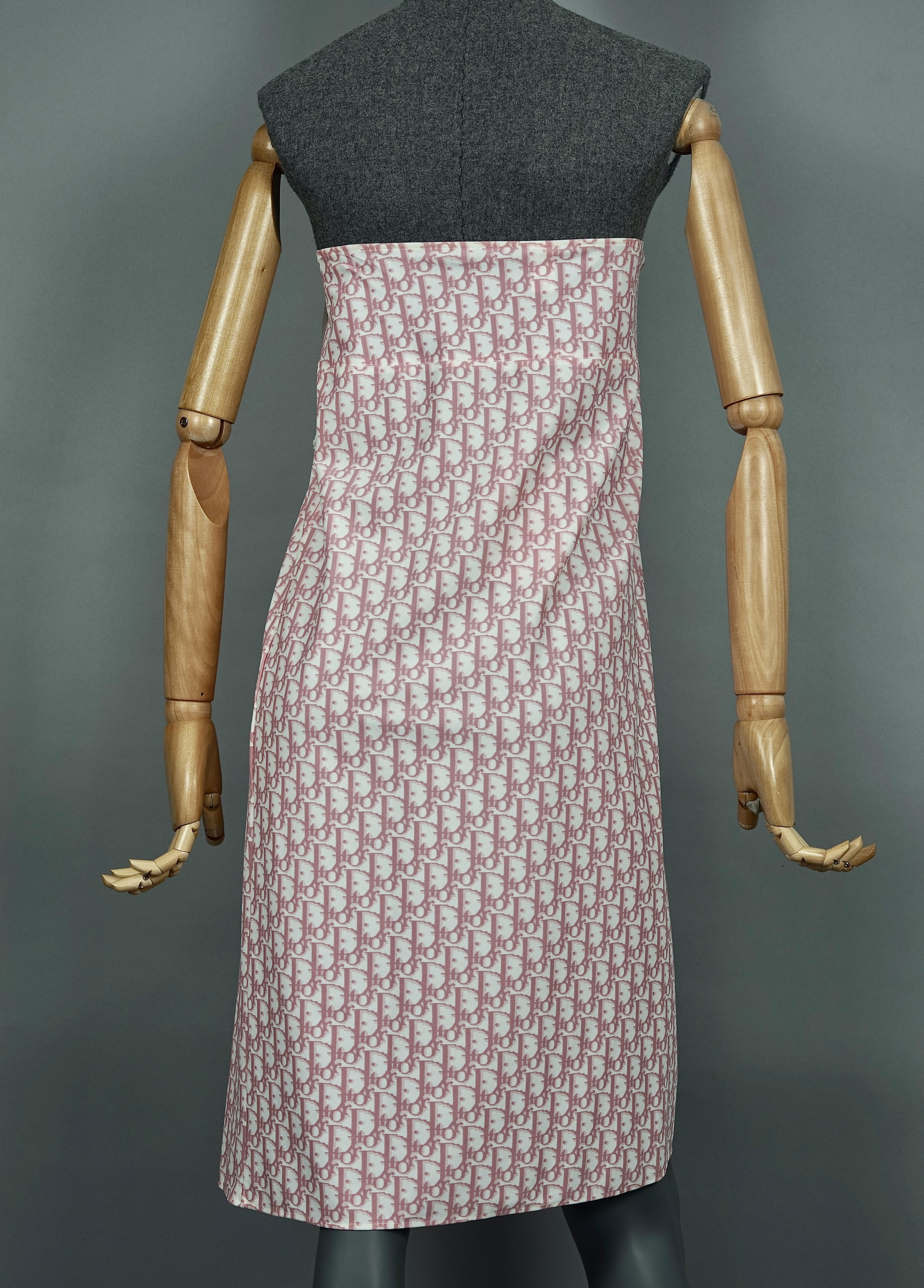 Vintage CHRISTIAN DIOR Pink Logo Monogram Flowers Pareo Wraparound Skirt In Excellent Condition In Kingersheim, Alsace