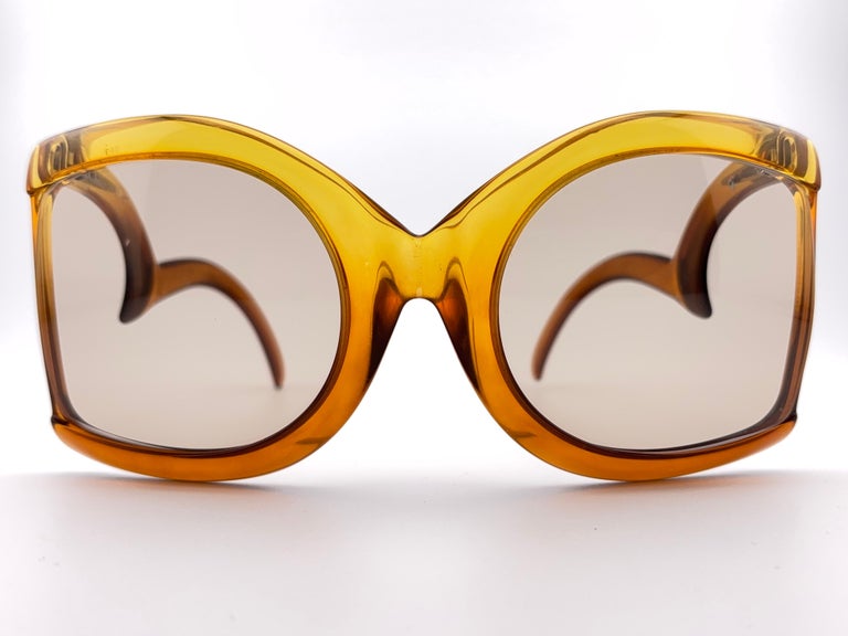 Dior Amber Tortoiseshell Oversized Sunglasses with Brown Gradient Lenses Christian Dior 2393 12 Vintage 80s Sunglasses – Ed & Sarna  main image 2