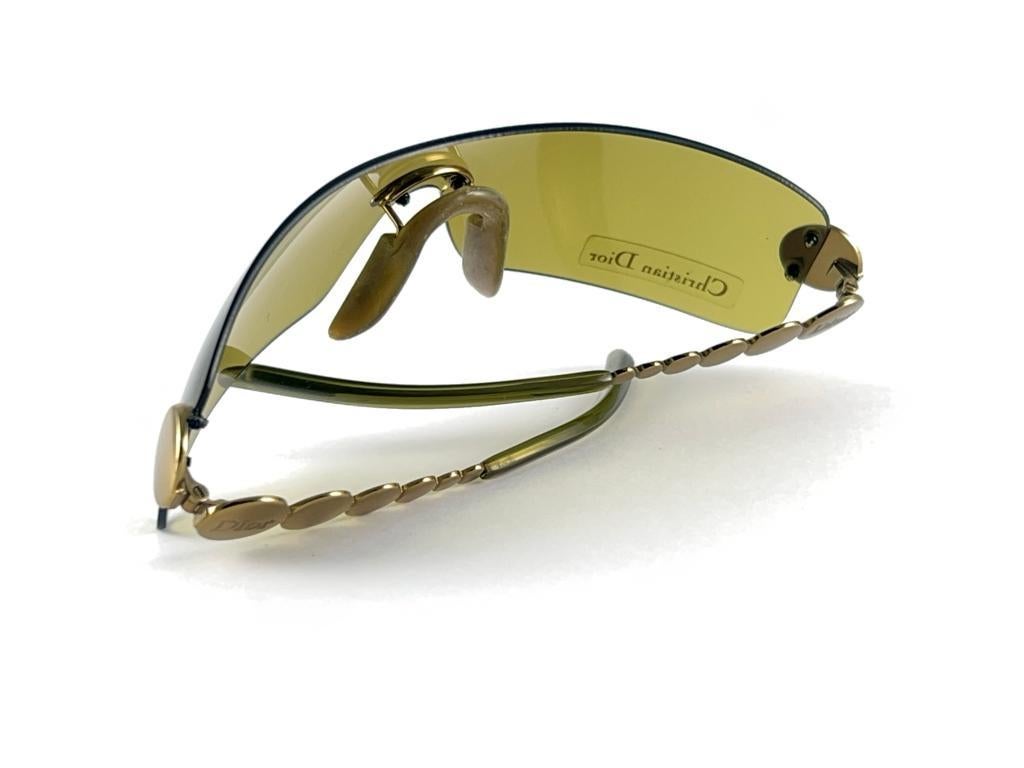 Vintage Christian Dior Ruthenium Green Gold Bubble Wrap Sunglasses Fall 2000 Y2K For Sale 11