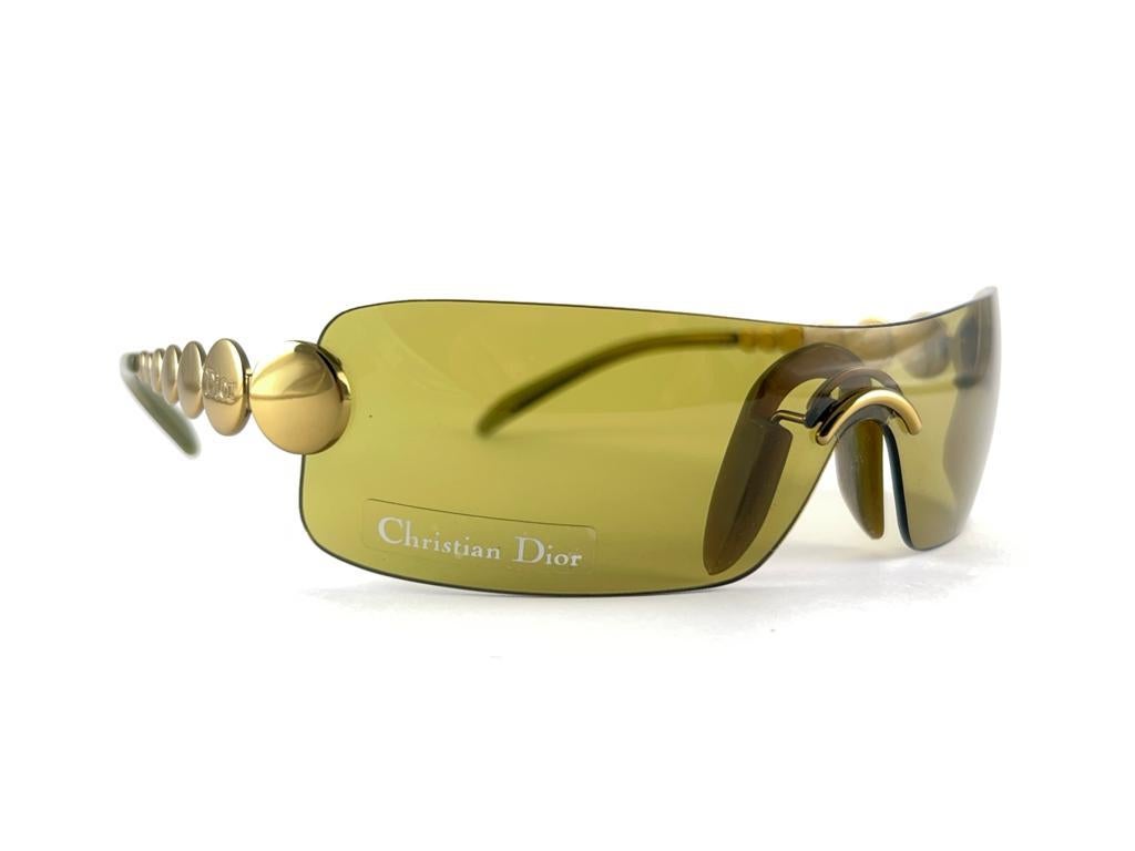 Women's or Men's Vintage Christian Dior Ruthenium Green Gold Bubble Wrap Sunglasses Fall 2000 Y2K For Sale