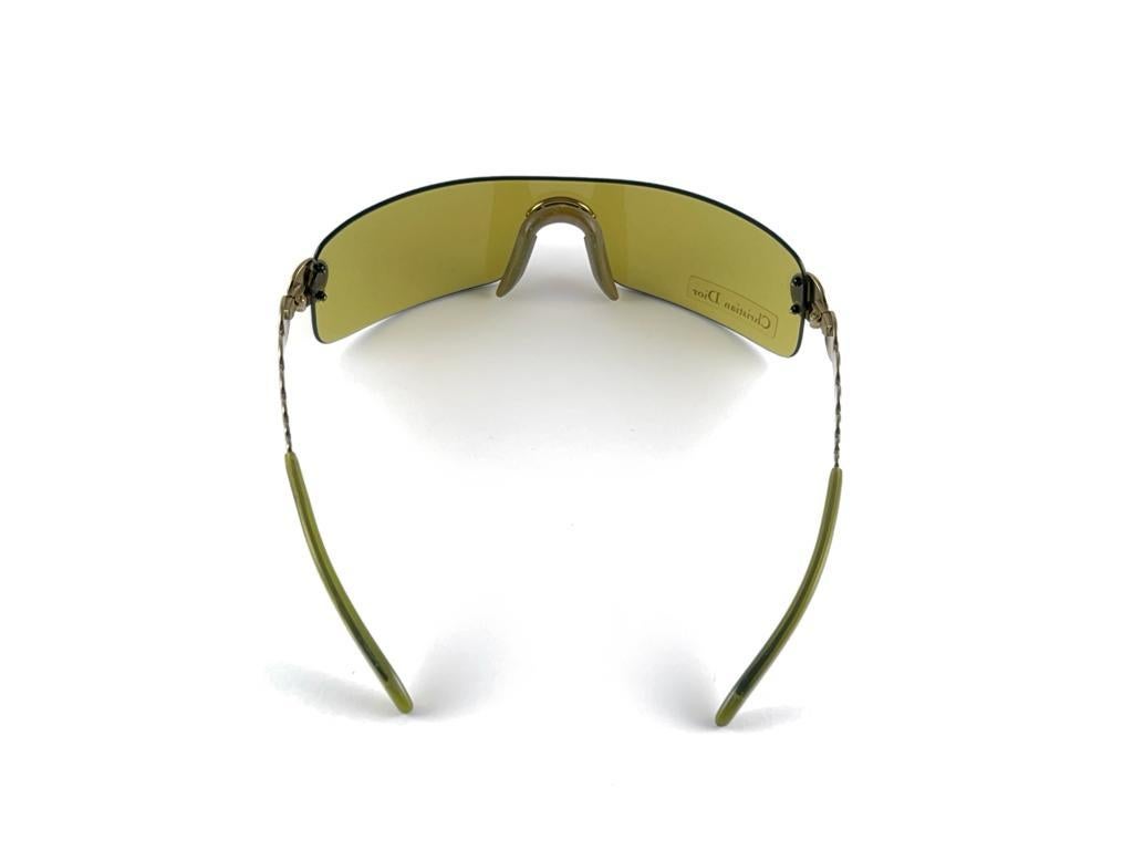 Vintage Christian Dior Ruthenium Green Gold Bubble Wrap Sunglasses Fall 2000 Y2K For Sale 5