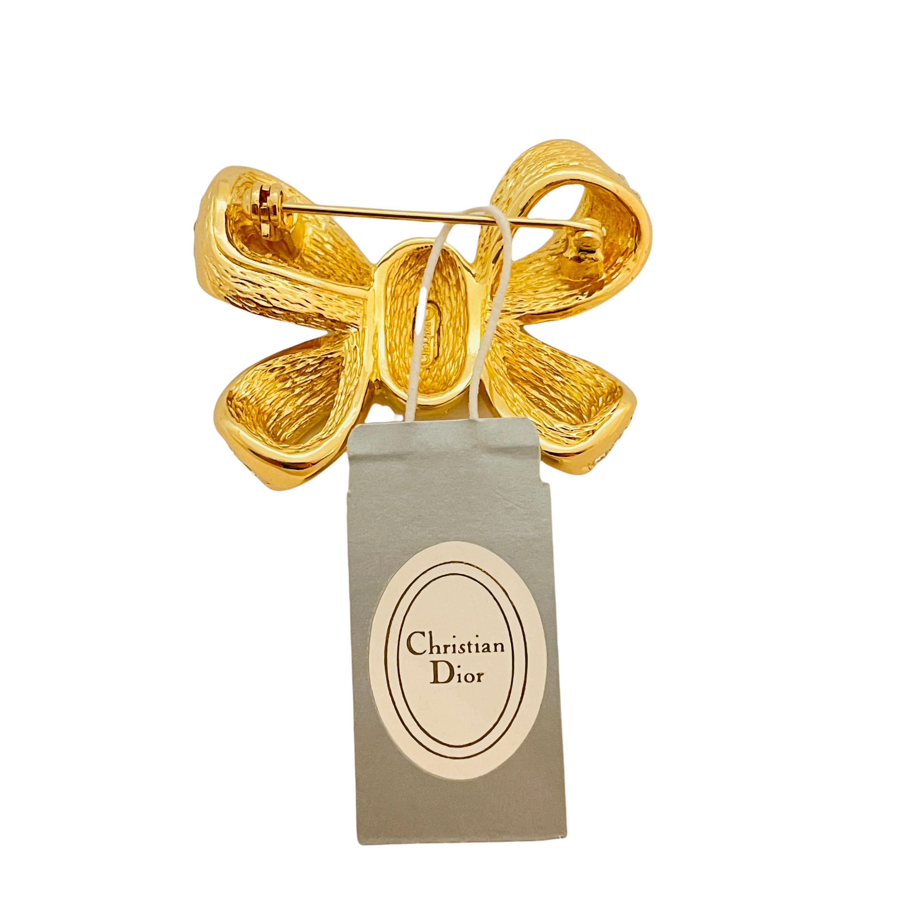 CHRISTIAN DIOR Broche nœud de créateur de défilé vintage signée avec étiquette Pour femmes en vente