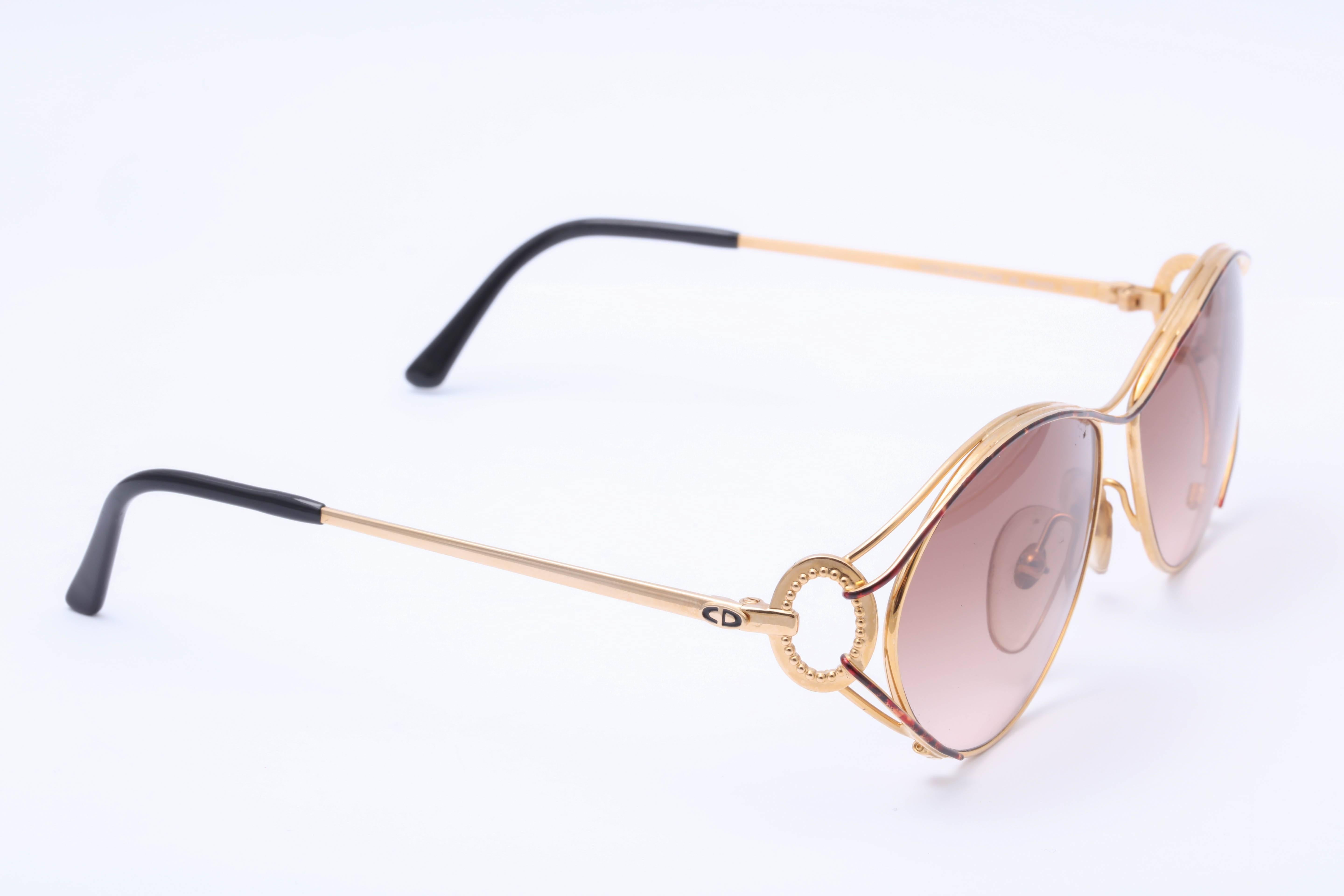 Vintage Christian Dior Sunglasses 2665 In Excellent Condition For Sale In Chicago, IL