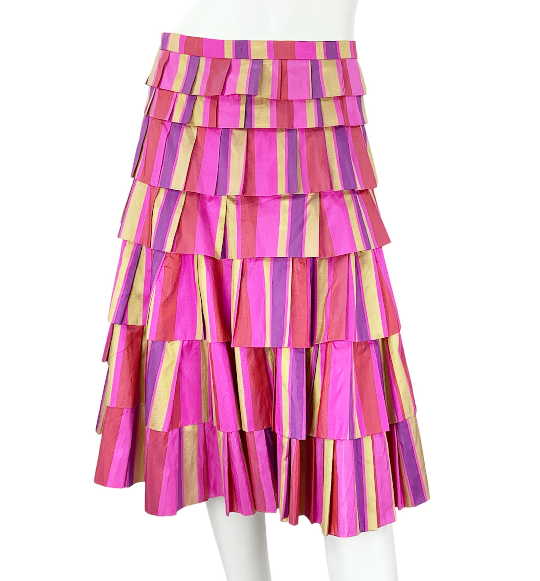 Vintage Christian Dior Taffeta Silk Layered Skirt
French size 42 ( US 10)
Colorful metallic taffeta silk, Each level double layered, Fully lined in pink silk, Zip Closure, Medium weight.
Measurements: length - 25.5 inches, waist - 30.5