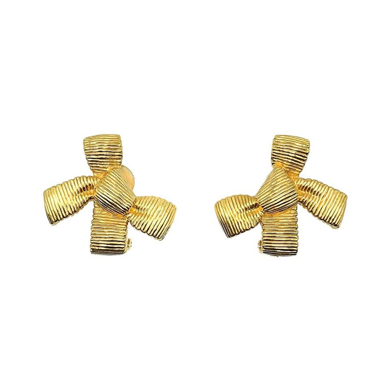 Vintage Christian Dior Textured Bow Earrings 1980s For Sale at 1stDibs