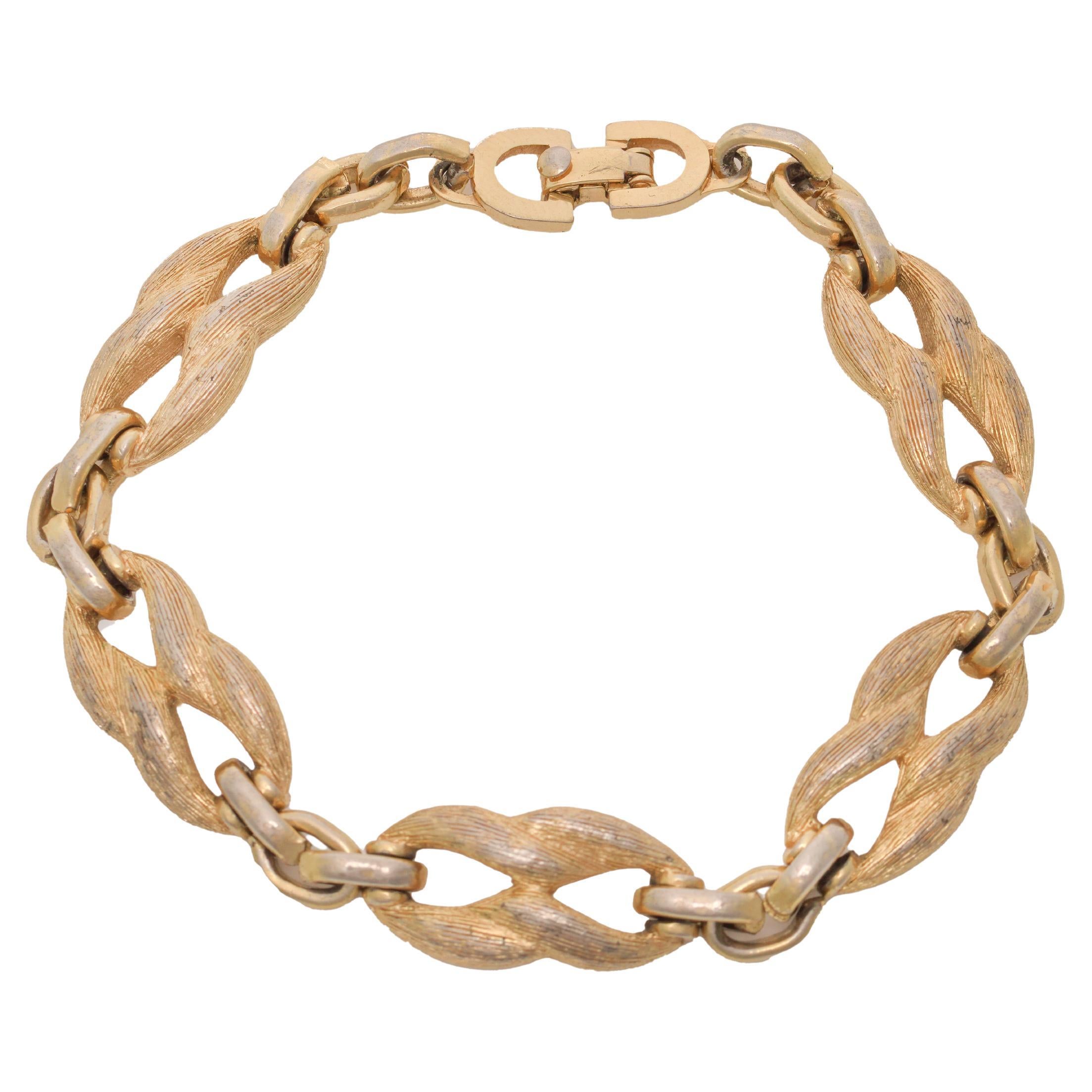 Vintage Christian Dior Bracelet à maillons de chaîne texturés avec fermoir CD, 1960s