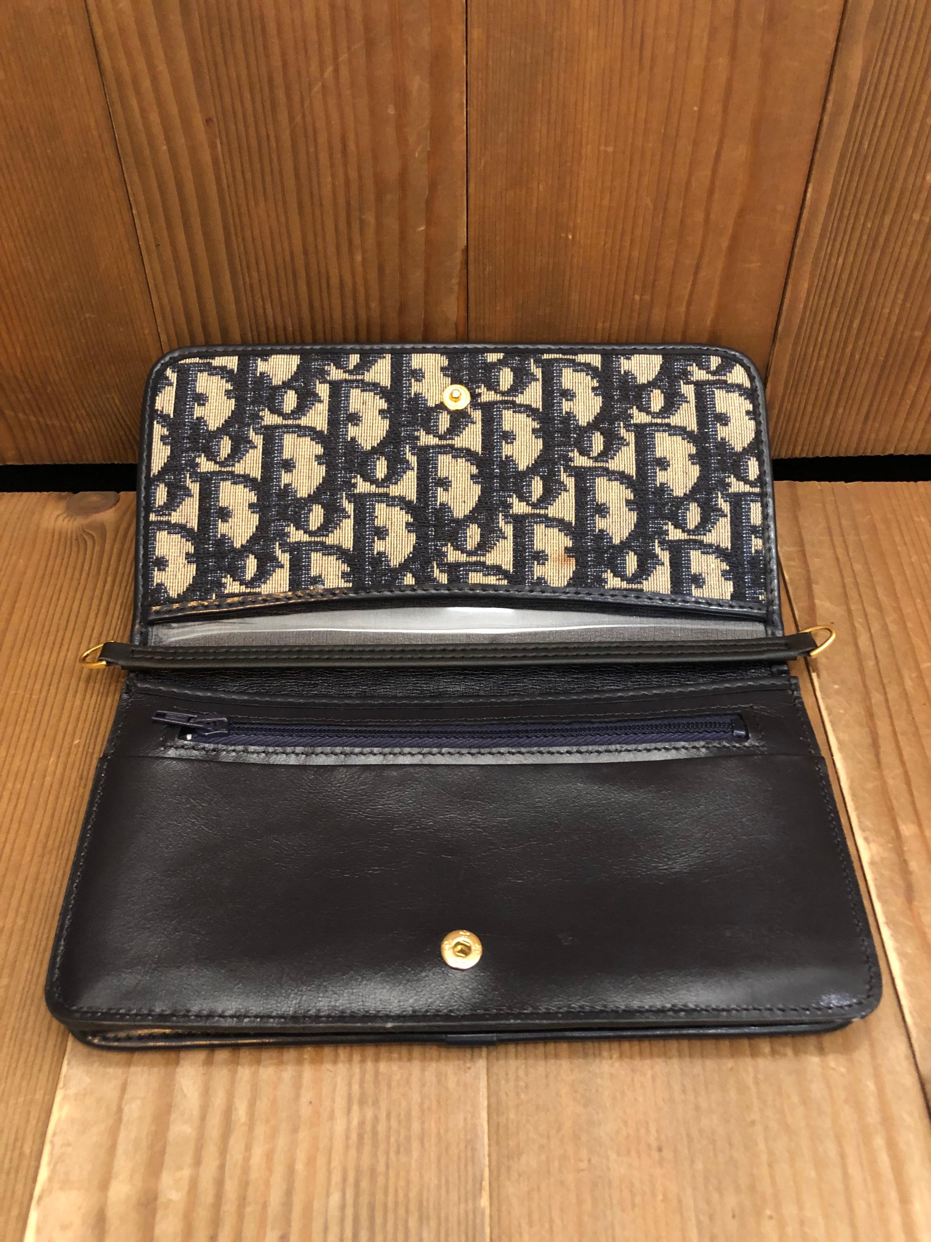 Vintage CHRISTIAN DIOR Trotter Jacquard Bi-Fold Long Wallet Navy In Good Condition In Bangkok, TH