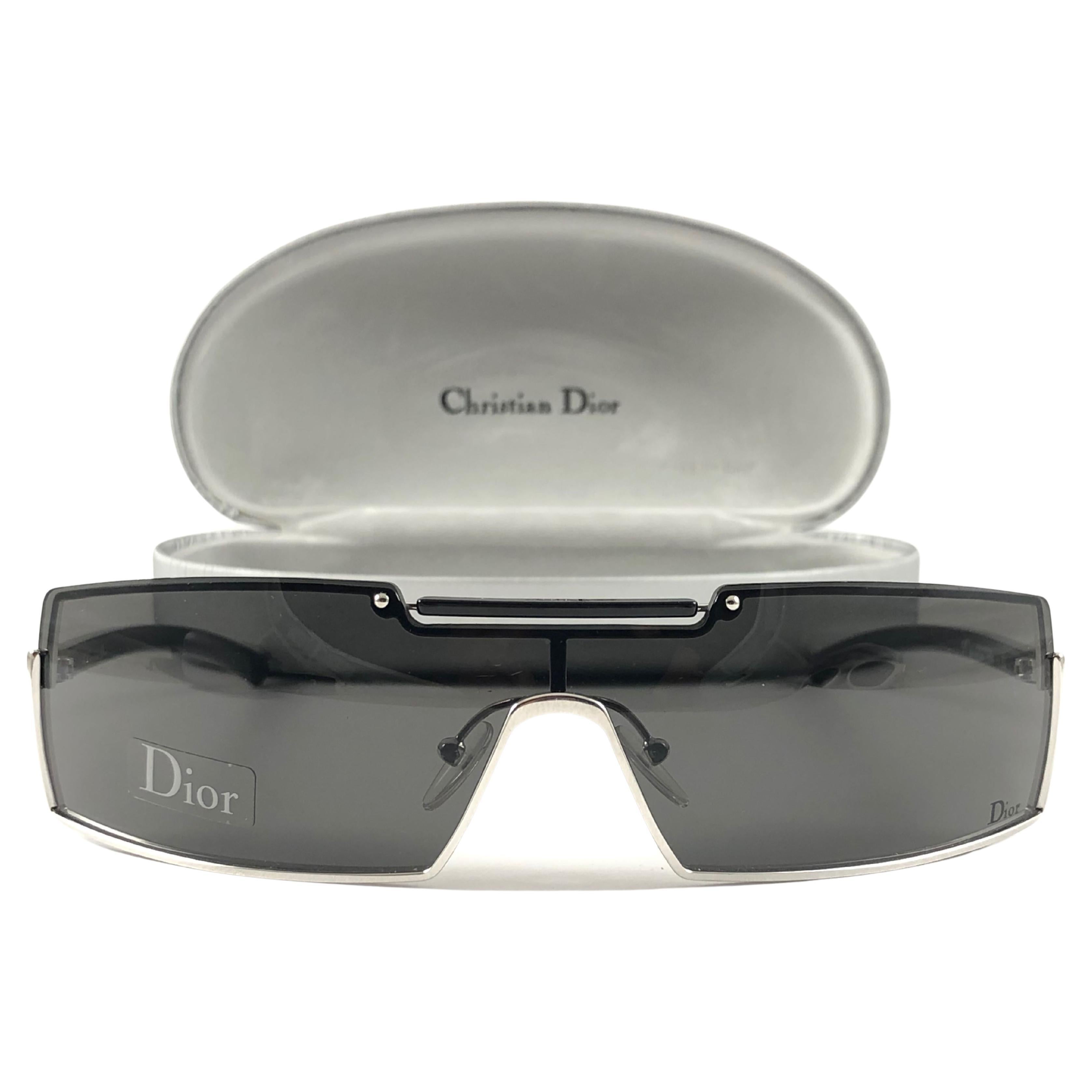 Vintage Christian Dior VIKTIM 2 Wrap Mask Black & Silver Sunglasses 2000'S Y2K For Sale