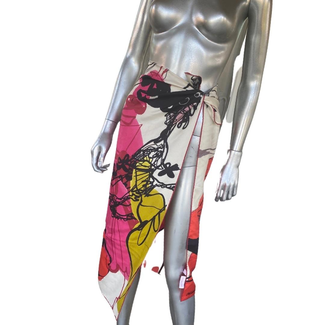 Christian Lacroix - Écharpe en soie multicolore à motif abstrait « Modèles »  Bon état - En vente à Palm Springs, CA