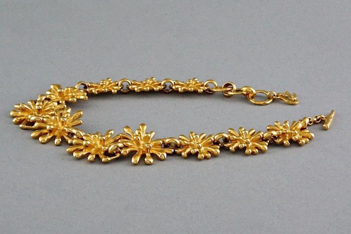 Vintage CHRISTIAN LACROIX Anemone Sputnik Necklace In Excellent Condition In Kingersheim, Alsace