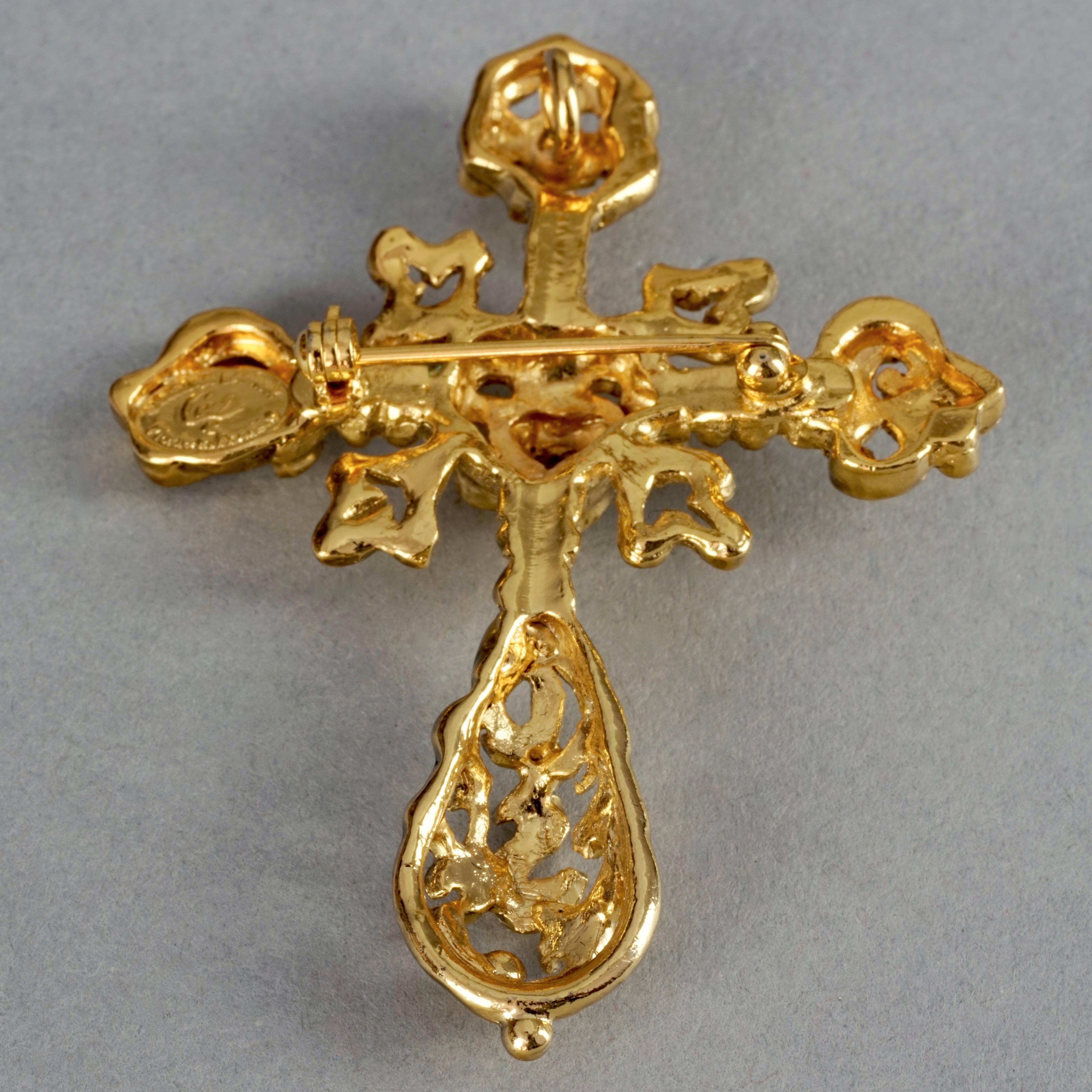 CHRISTIAN LACROIX Broche pendentif baroque vintage ajourée en forme de cœur en forme de croix 6