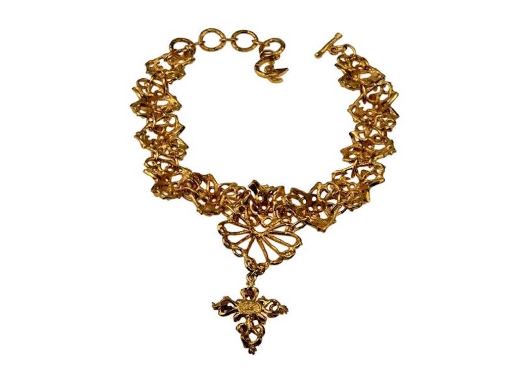 Vintage CHRISTIAN LACROIX Baroque Heart Link Cross Choker Necklace In Excellent Condition In Kingersheim, Alsace