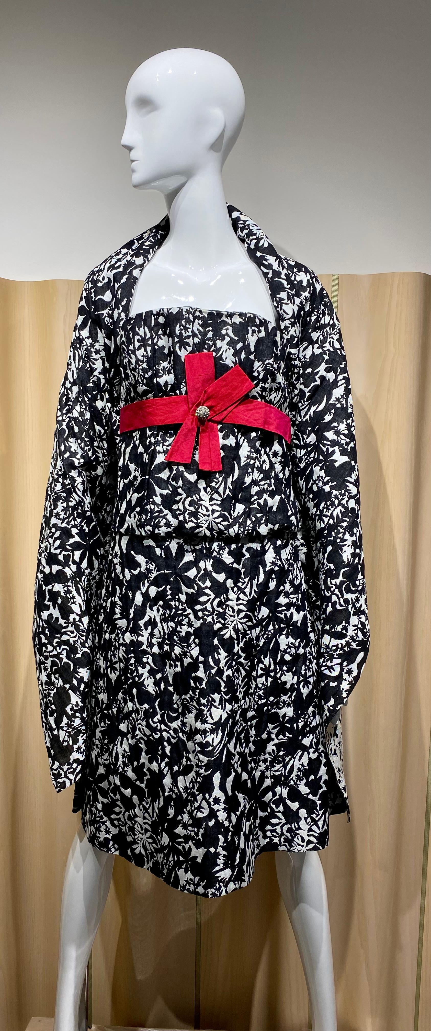 Vintage Christian Lacroix Black and White Floral Print Strapless Linen Dress For Sale 3