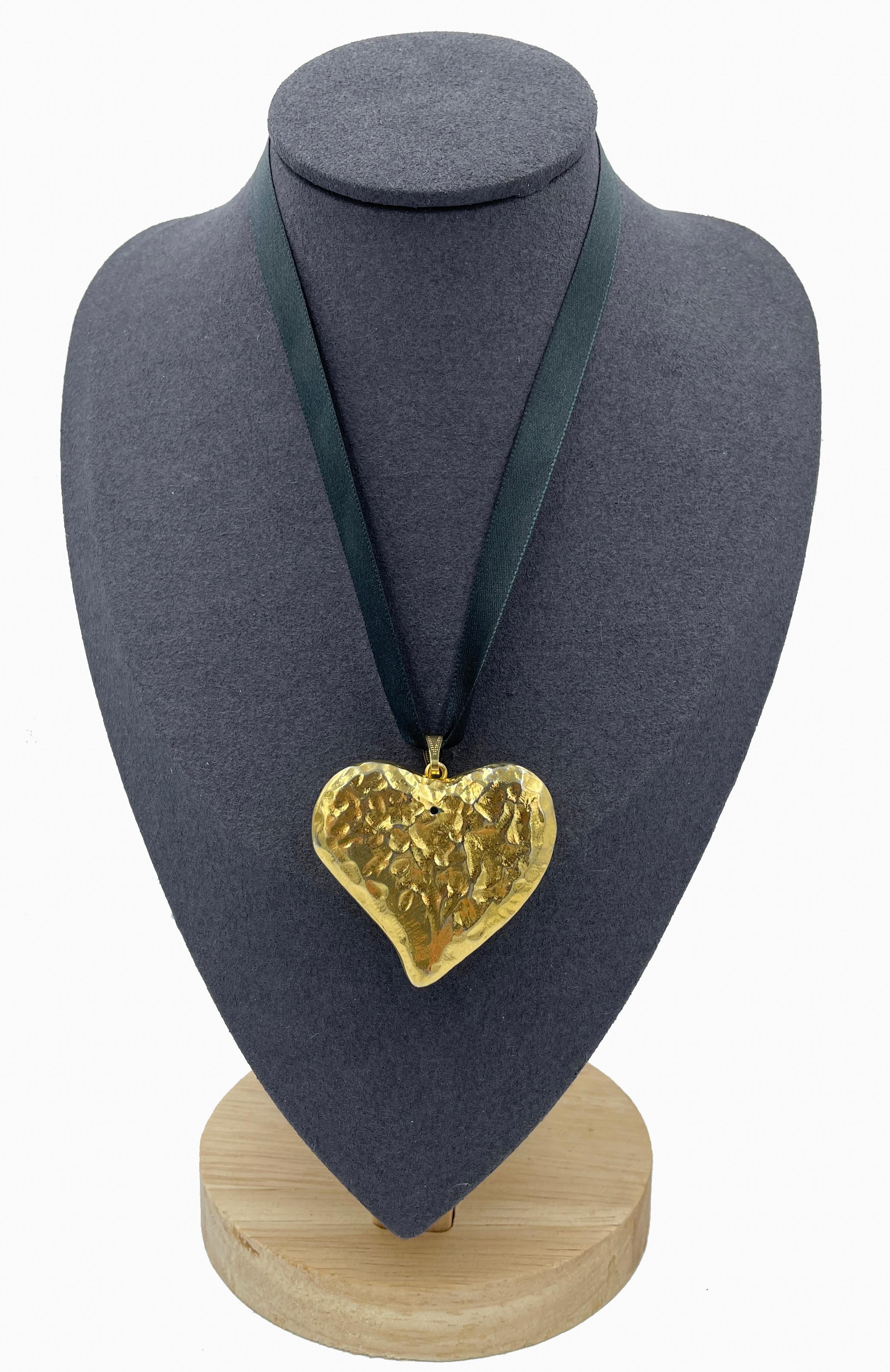 Vintage Christian Lacroix heart pendant, 1990s In Good Condition In New York, NY