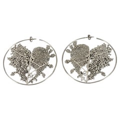 Créoles vintage CHRISTIAN LACROIX en dentelle en forme de cœur en argent