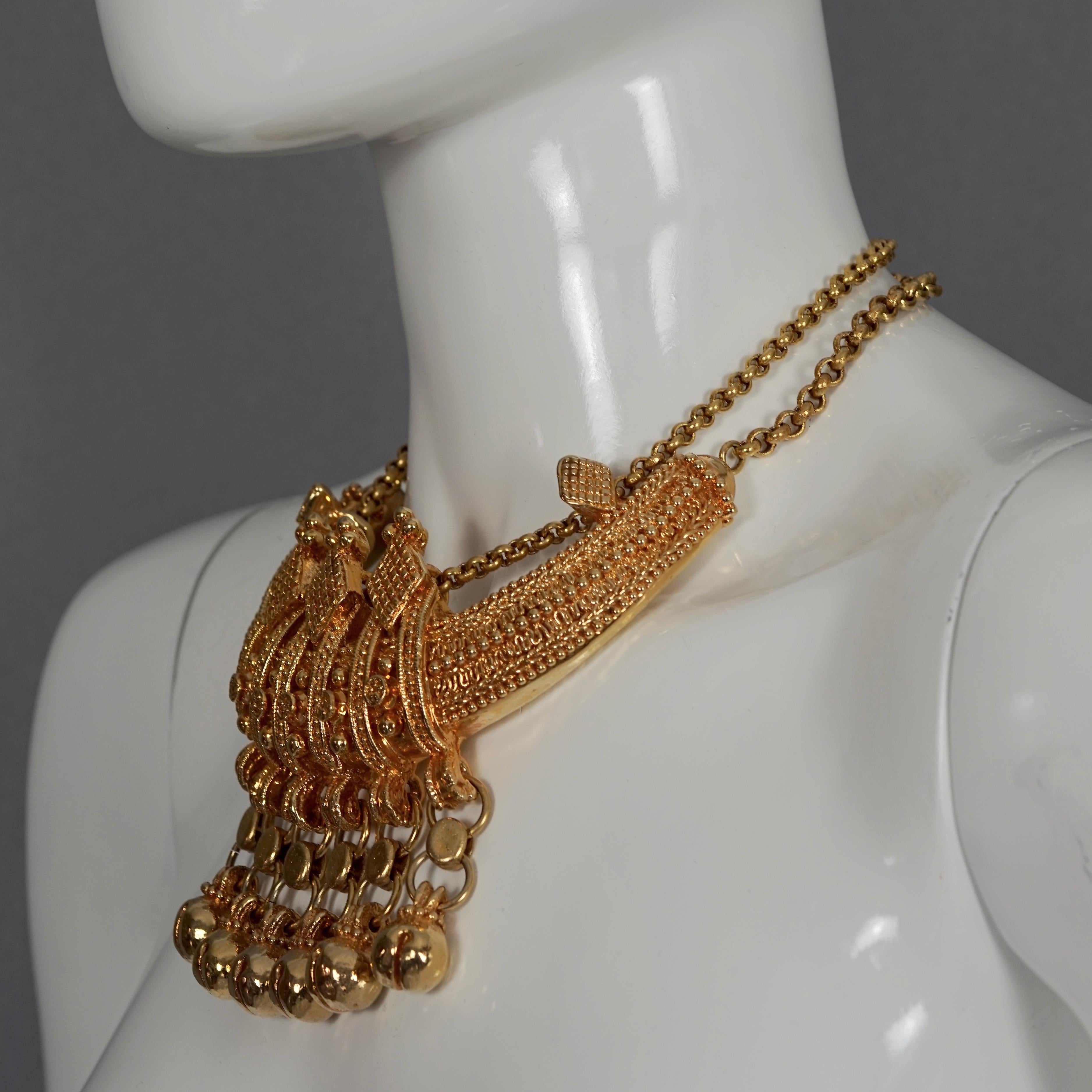 Vintage CHRISTIAN LACROIX Mogul Elaborate Plastron Necklace In Excellent Condition In Kingersheim, Alsace
