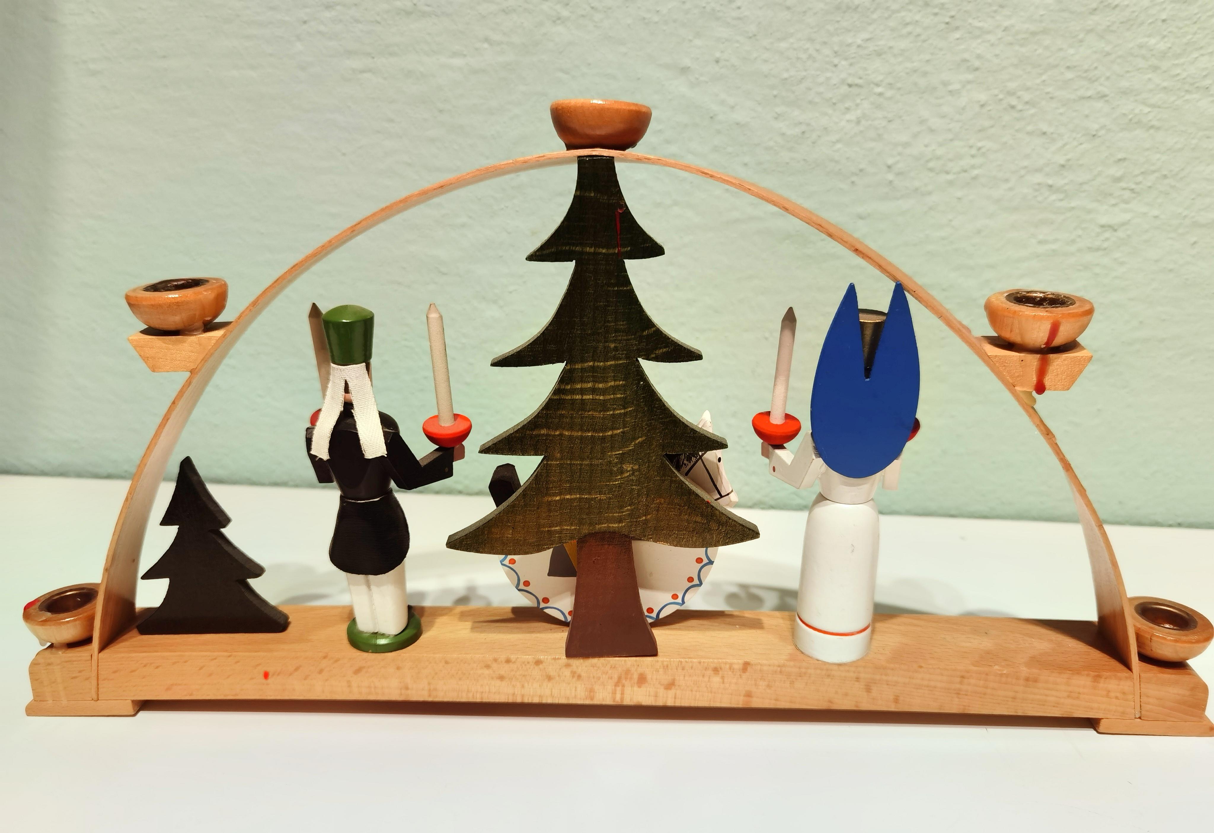 Portavelas navideño vintage Erzgebirge, Alemania Pintado a mano en venta