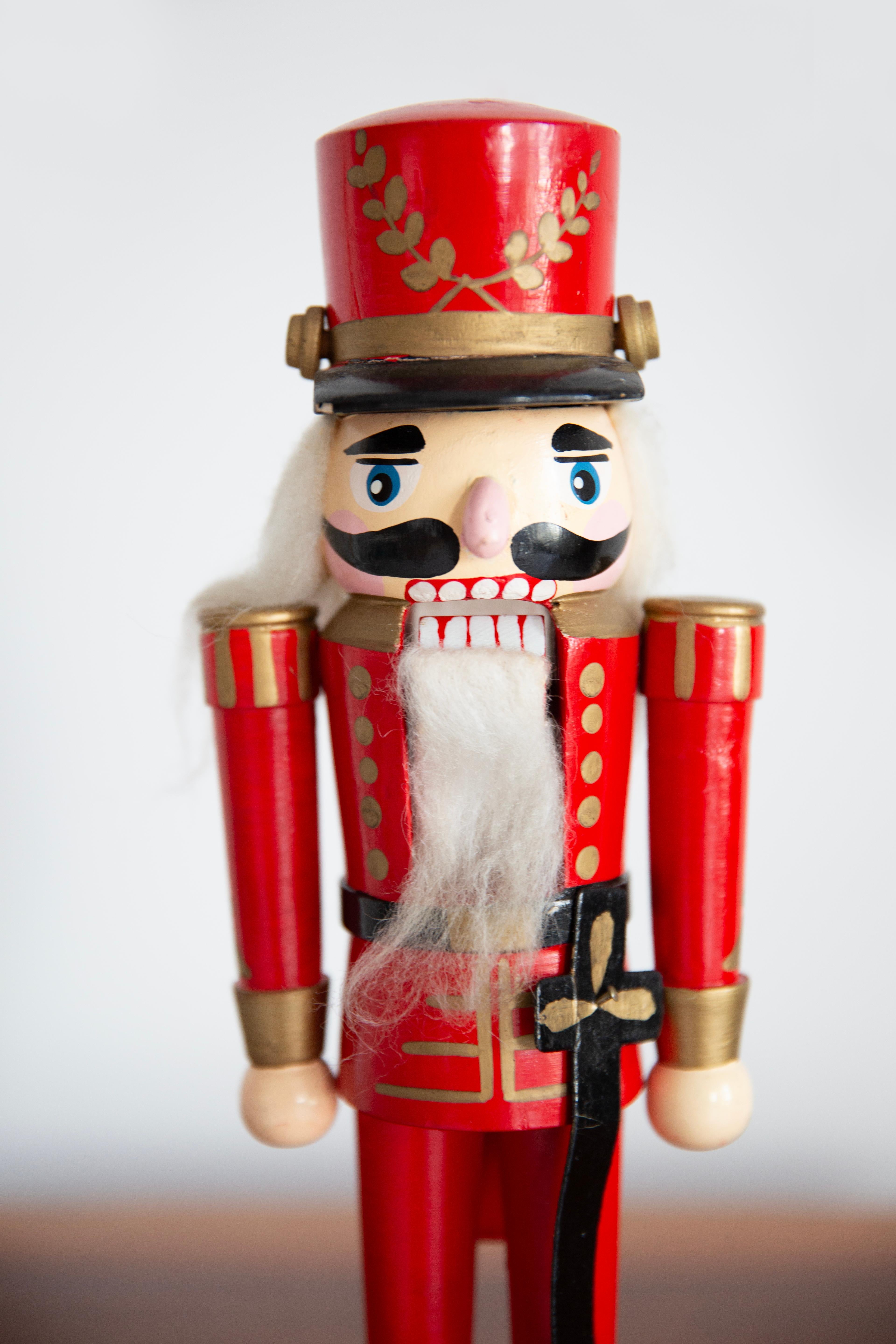 Mid-Century Modern Vintage Christmas Medium Red Nutcracker, Wood, Erzgebirge, Germany, 1970 For Sale