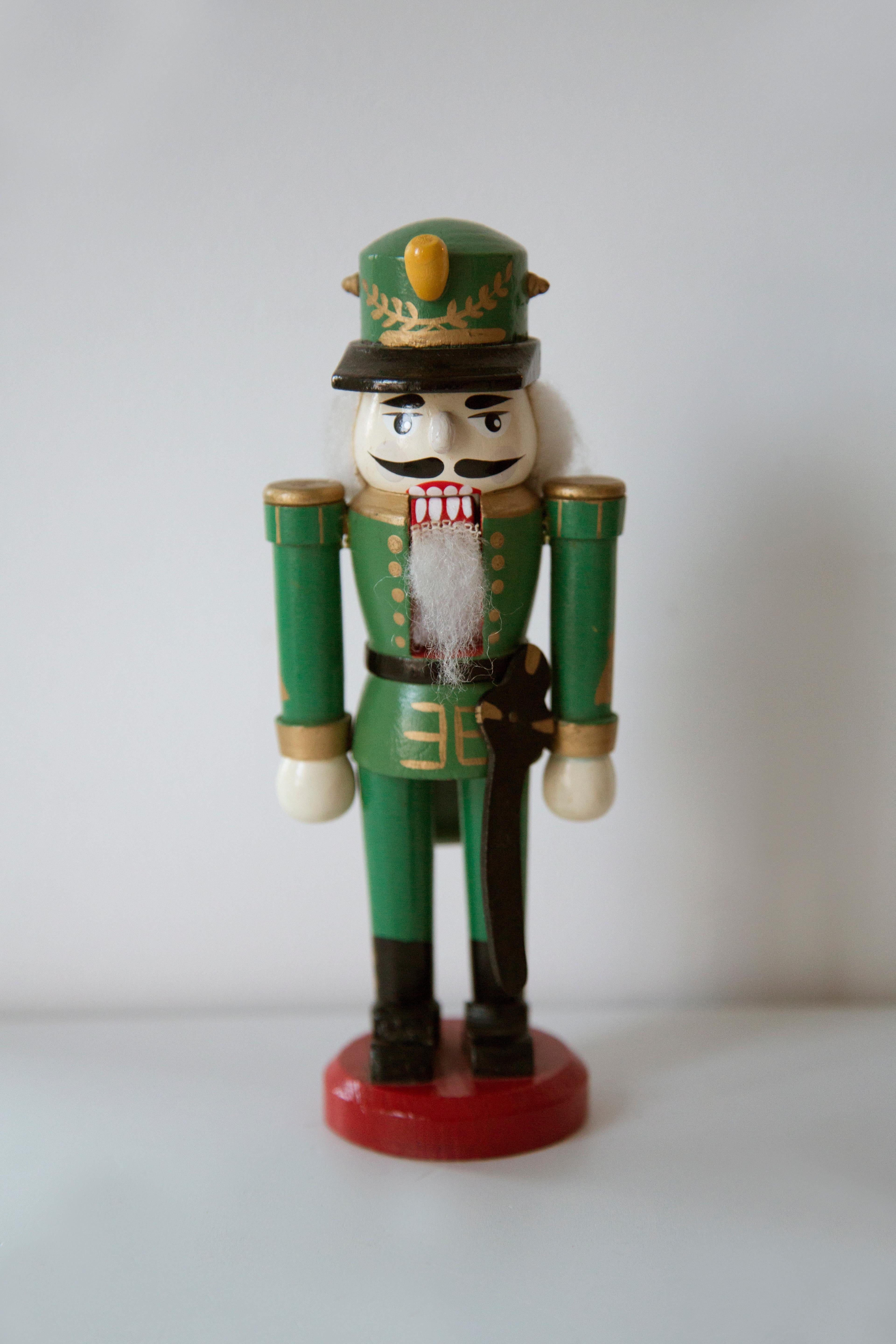 Mid-Century Modern Vintage Christmas Small Green Nutcracker, Wood, Erzgebirge, Germany, 1970