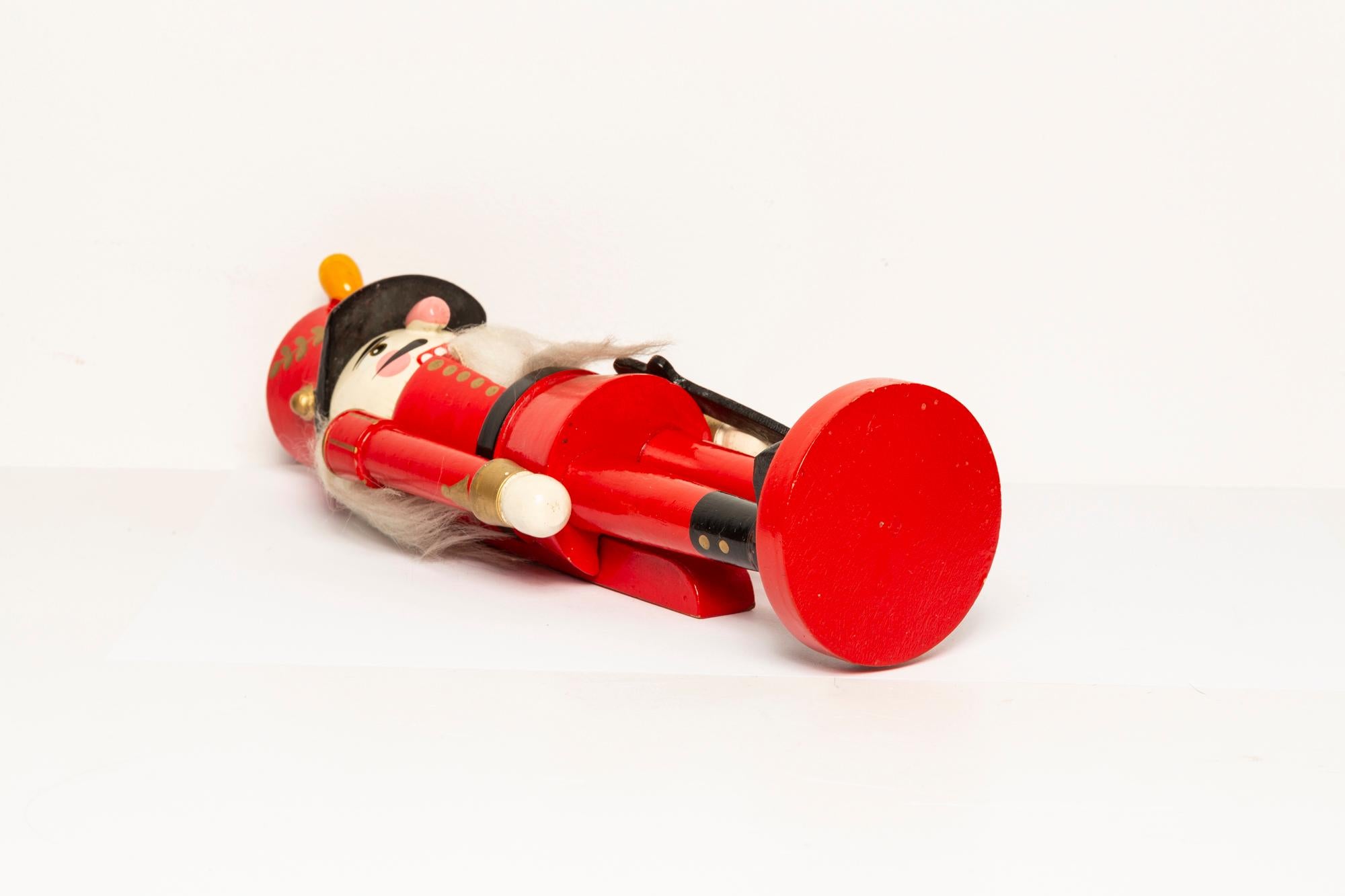 Vintage Christmas Small Red Nutcracker, Wood, Erzgebirge, Germany, 1970 For Sale 5