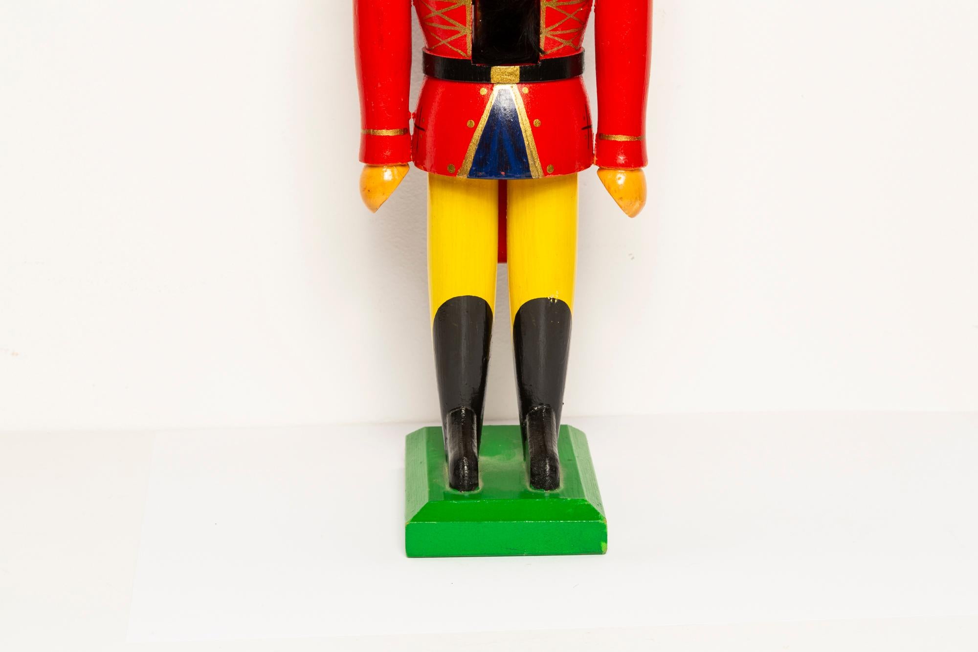 Vintage Christmas Small Red Nutcracker, Wood, Erzgebirge, Germany, 1970 For Sale 6