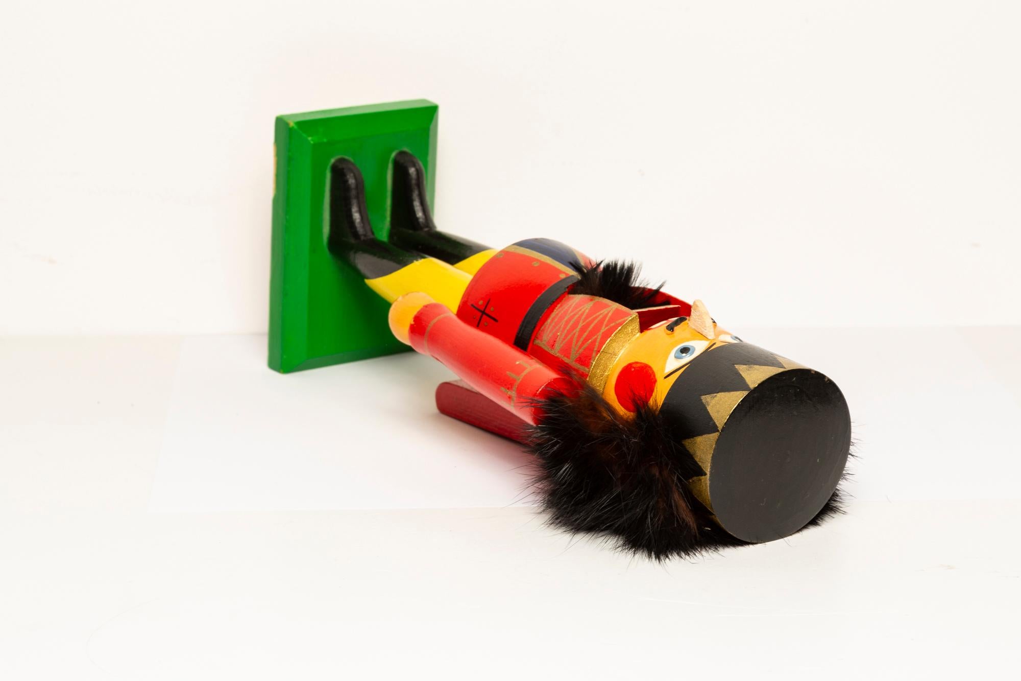 Vintage Christmas Small Red Nutcracker, Wood, Erzgebirge, Germany, 1970 For Sale 7