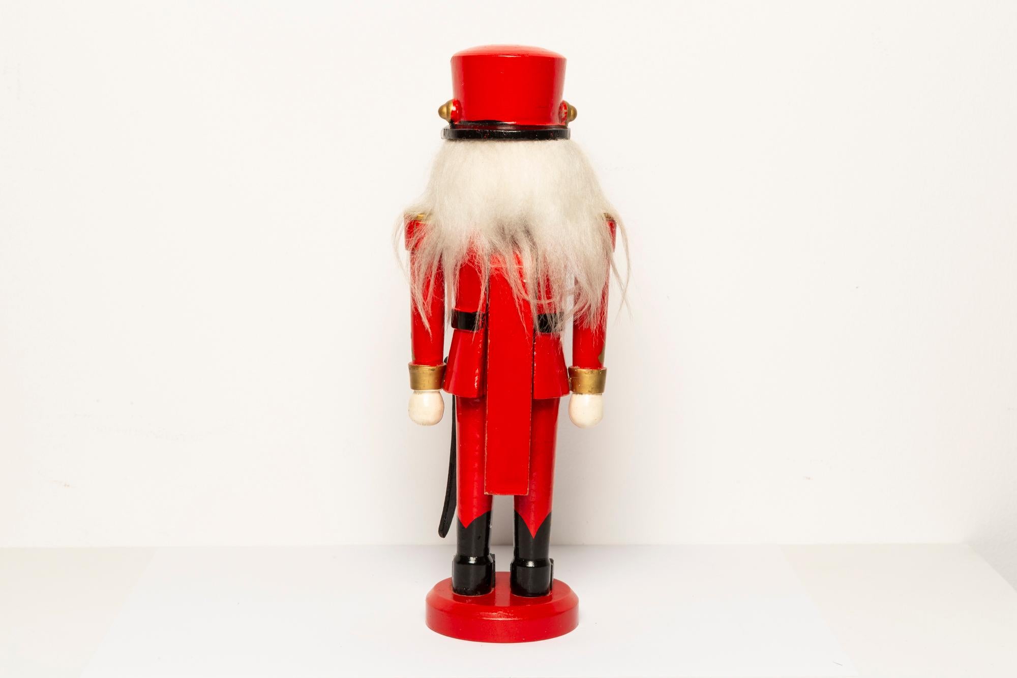Vintage Christmas Small Red Nutcracker, Wood, Erzgebirge, Germany, 1970 For Sale 1