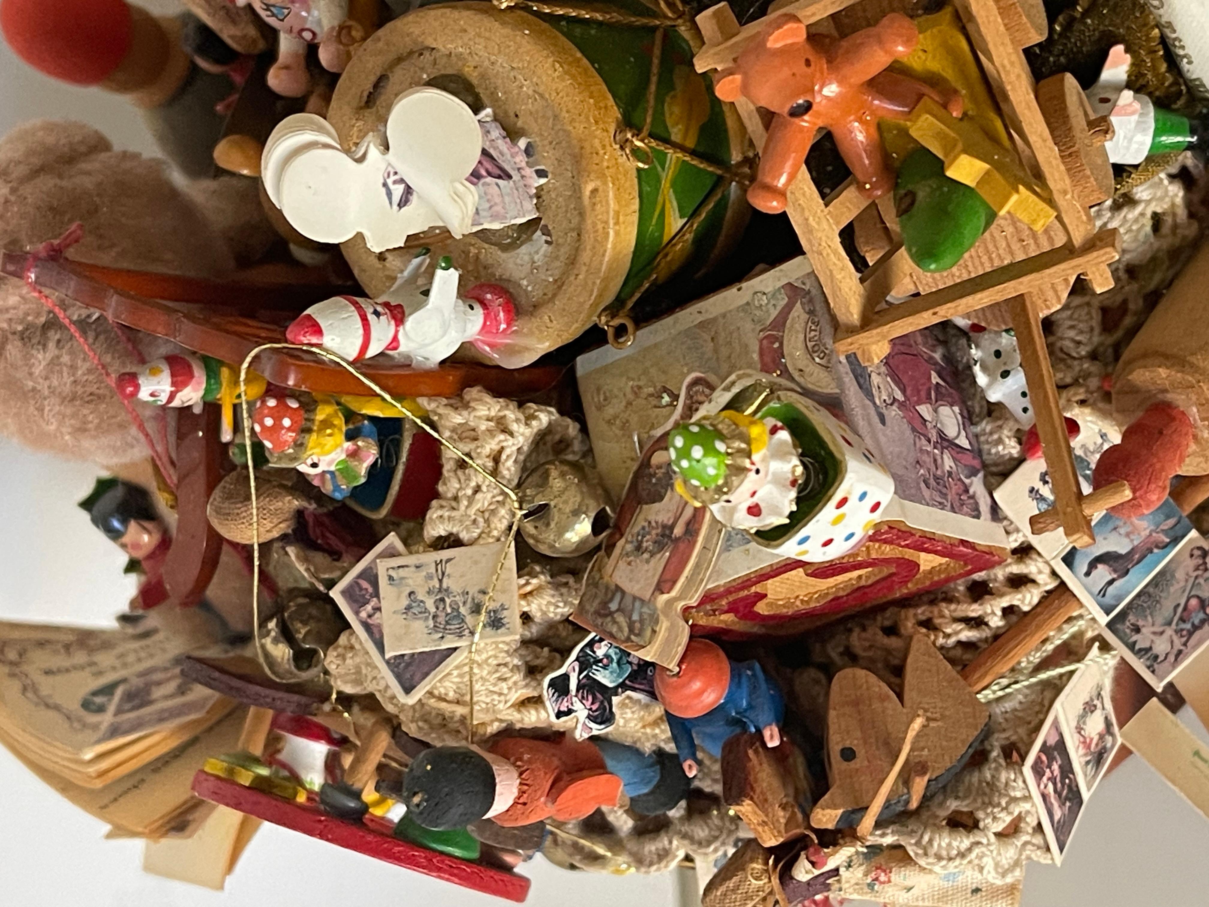 Textile Spectacular Vintage Christmas Toy Wagon