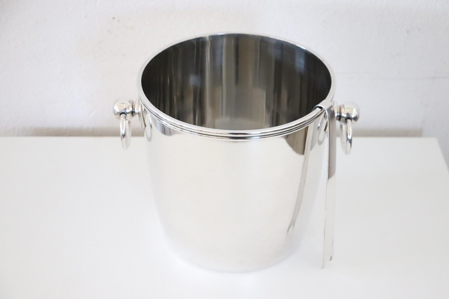 Beautiful elegant French Chistofle vintage ice or champagne bucket is Modern. It is hallmarked on the bottom with the 