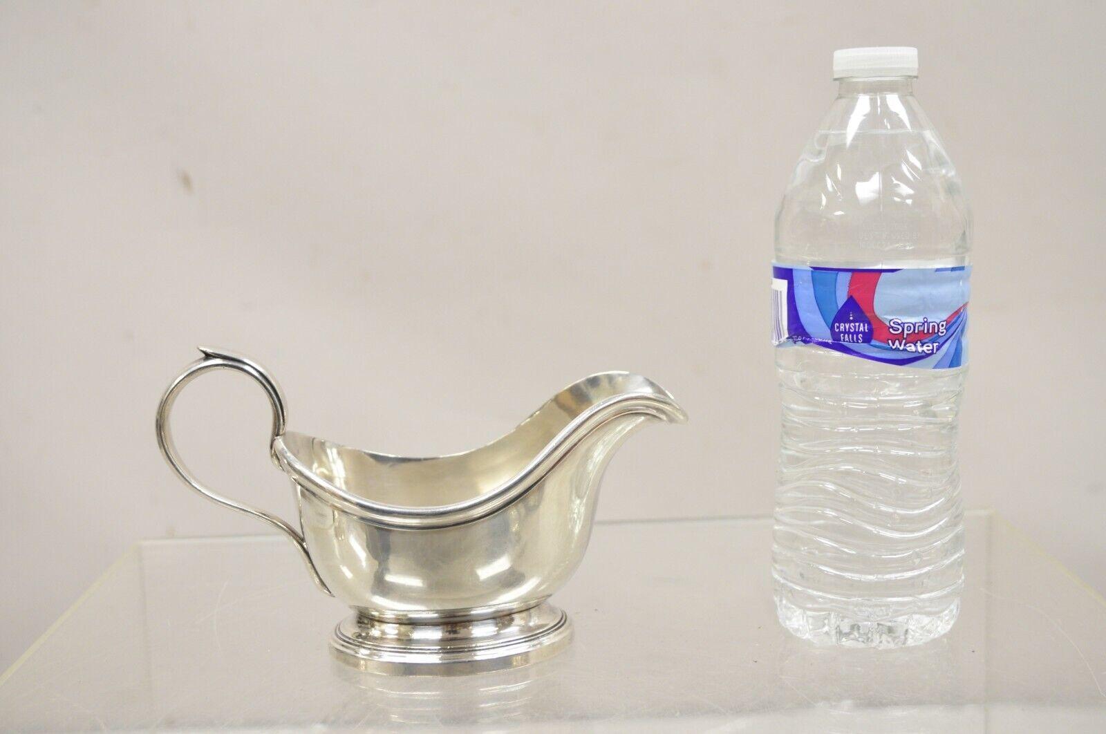 Vintage Christofle Victorian Silver Plated Small Sauce Gravy Boat with Handle. CIRCA  Anfang des 20. Jahrhunderts. Abmessungen:  4,25