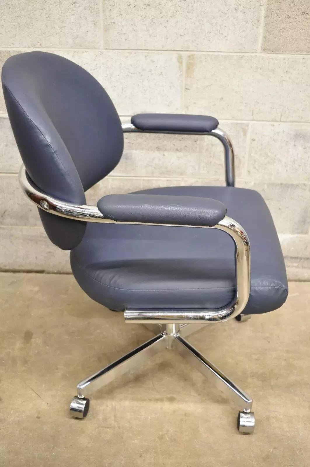 Sedia da ufficio vintage Chromcraft Mid Century Modern in vinile blu Rolle (A) in vendita 3