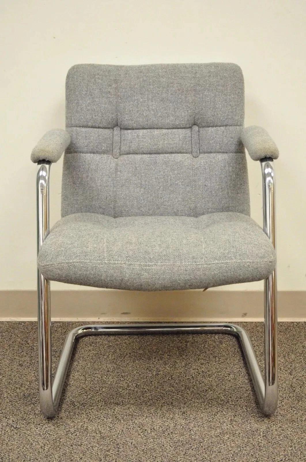 Vintage Chromcraft Mid Century Modern Tubular Chrome Cantilever Lounge Arm Chair. Item features a chrome cantilever frame, tufted tailored back and seat, comfortable form. Circa Late 20th Century. Measurements: 31.5