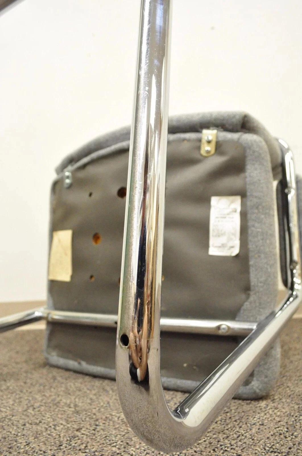 Vintage Chromcraft Mid Century Modern Tubular Chrome Cantilever Lounge Arm Chair en vente 2
