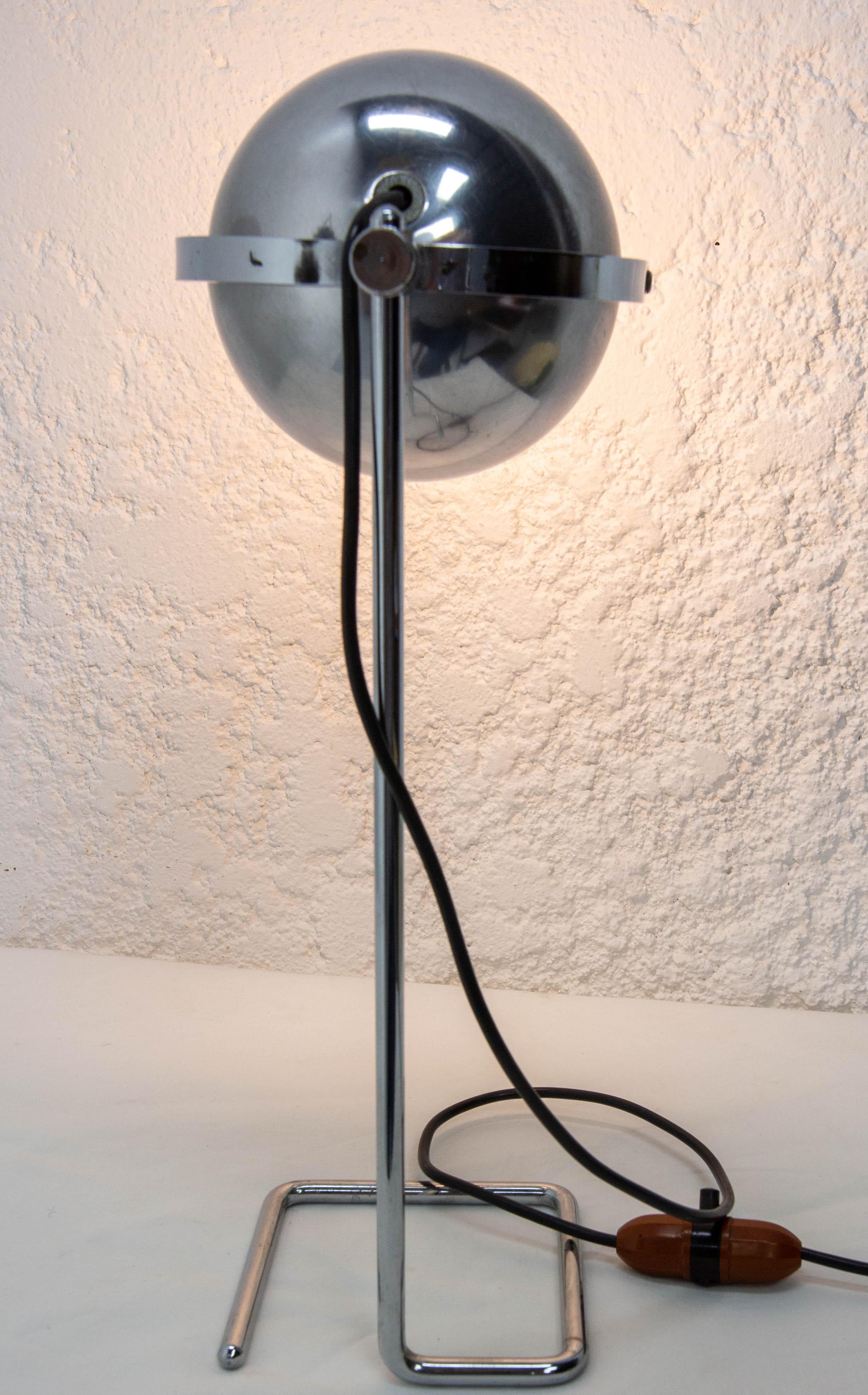 Mid-20th Century Vintage Chrome Adjustable Table Lamp, circa 1950 For Sale